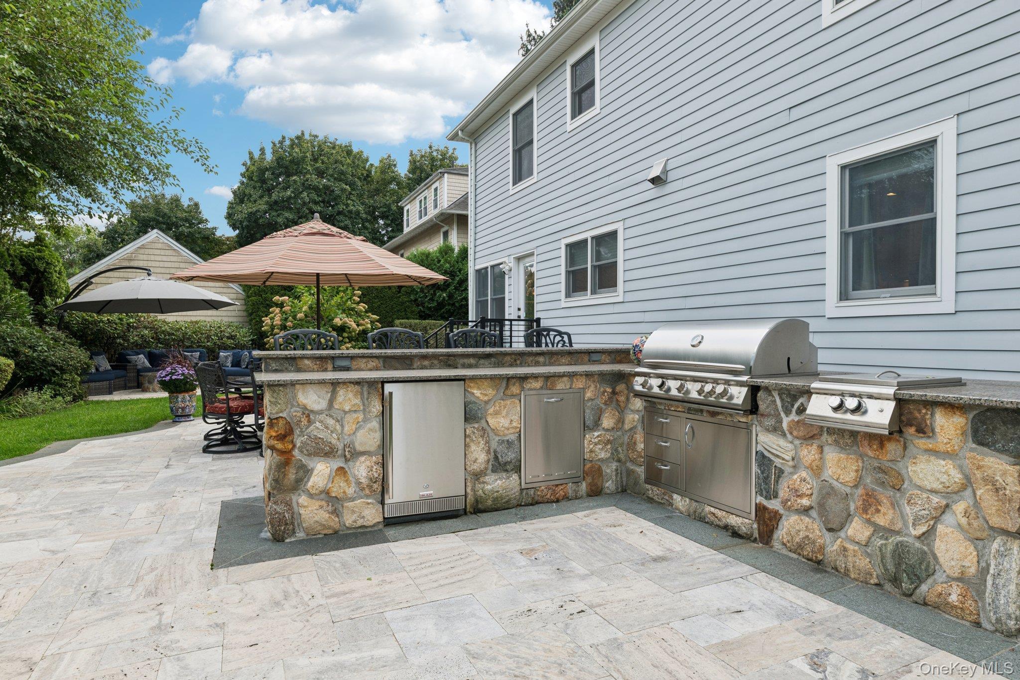 Single Family Kilburn Nassau County, NY 11530, MLS-912006-39