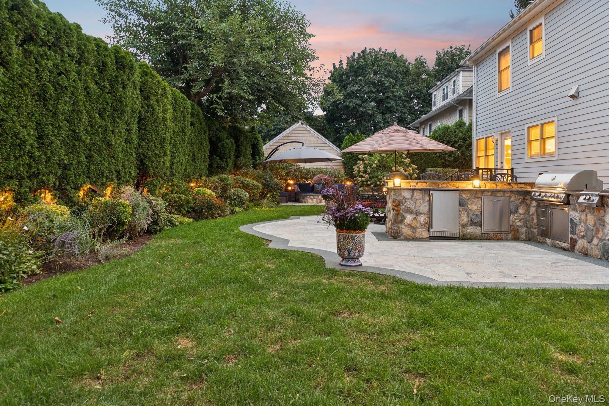 Single Family Kilburn Nassau County, NY 11530, MLS-912006-43