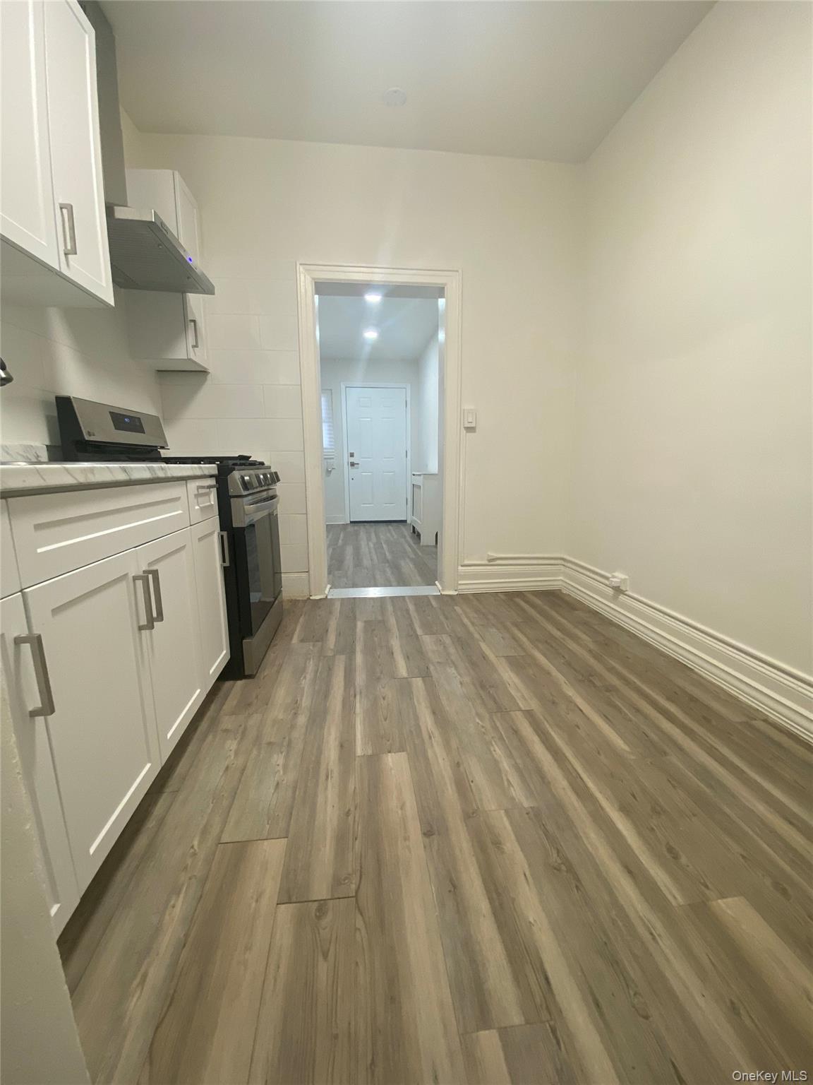 Single Family Murdock  Bronx, NY 10466, MLS-912020-11