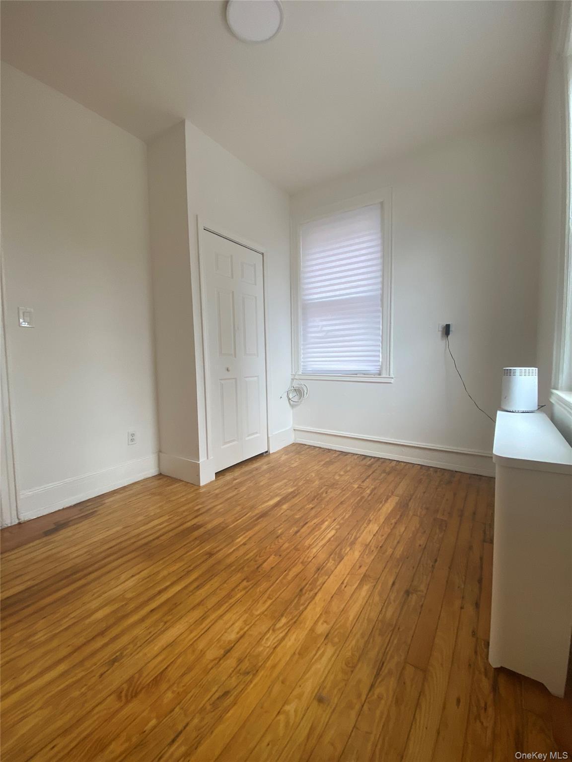 Single Family Murdock  Bronx, NY 10466, MLS-912020-14