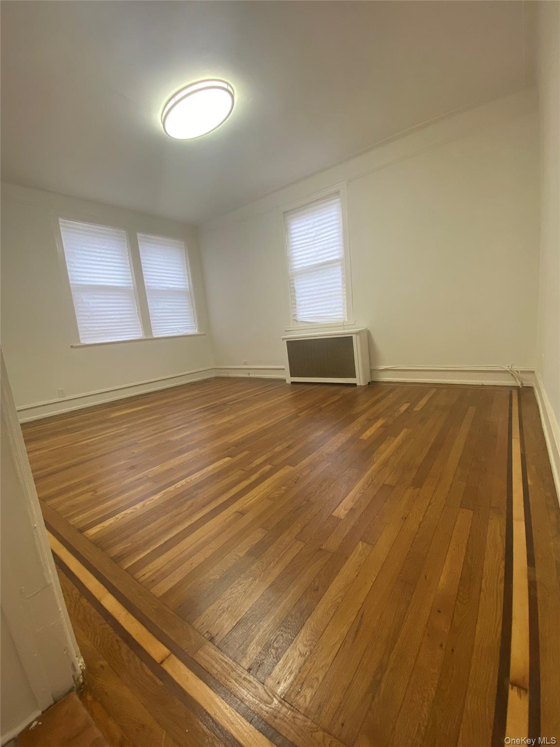 Single Family Murdock  Bronx, NY 10466, MLS-912020-16