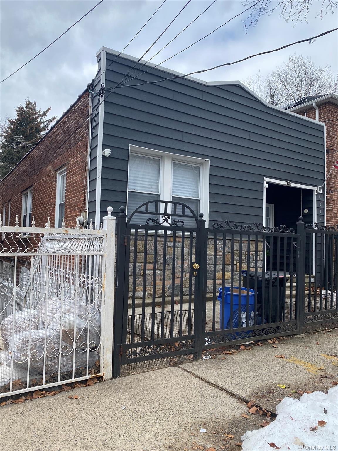 Single Family Murdock  Bronx, NY 10466, MLS-912020-2