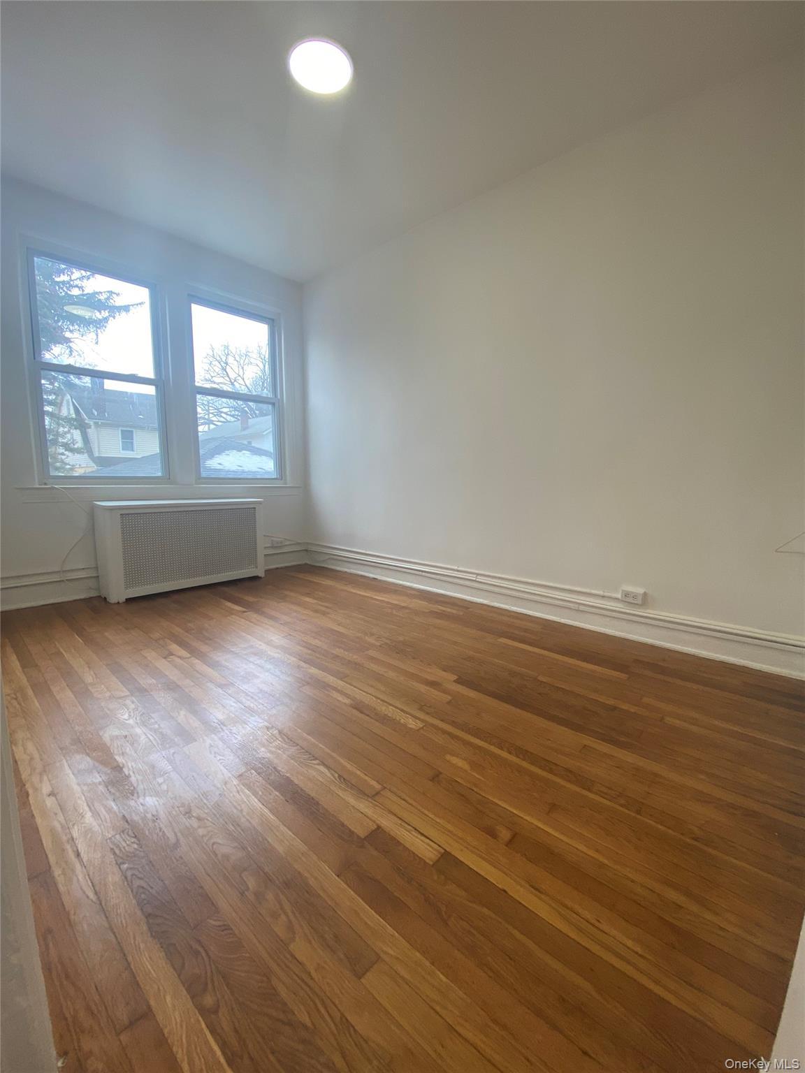 Single Family Murdock  Bronx, NY 10466, MLS-912020-22