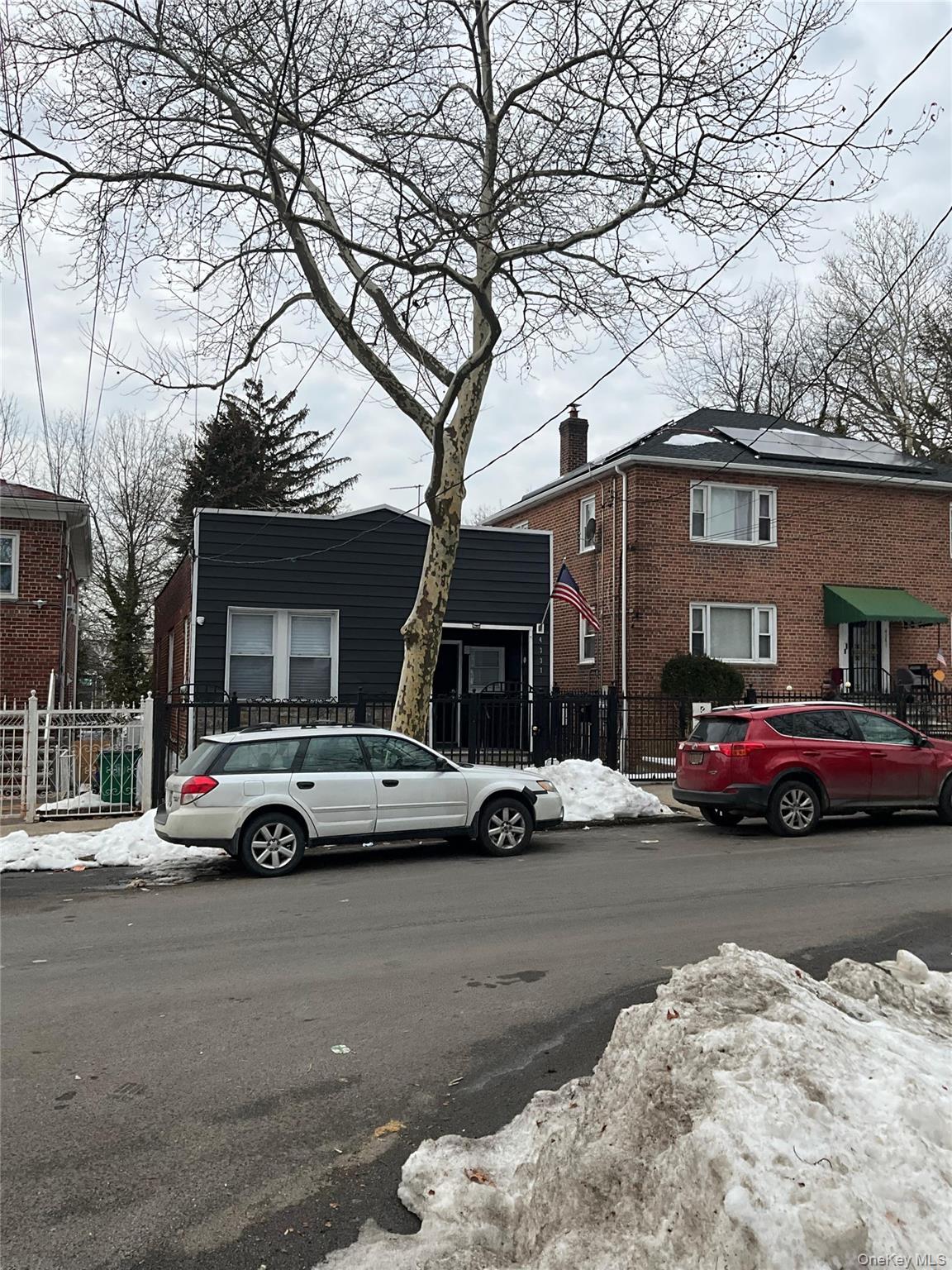 Single Family Murdock  Bronx, NY 10466, MLS-912020-25