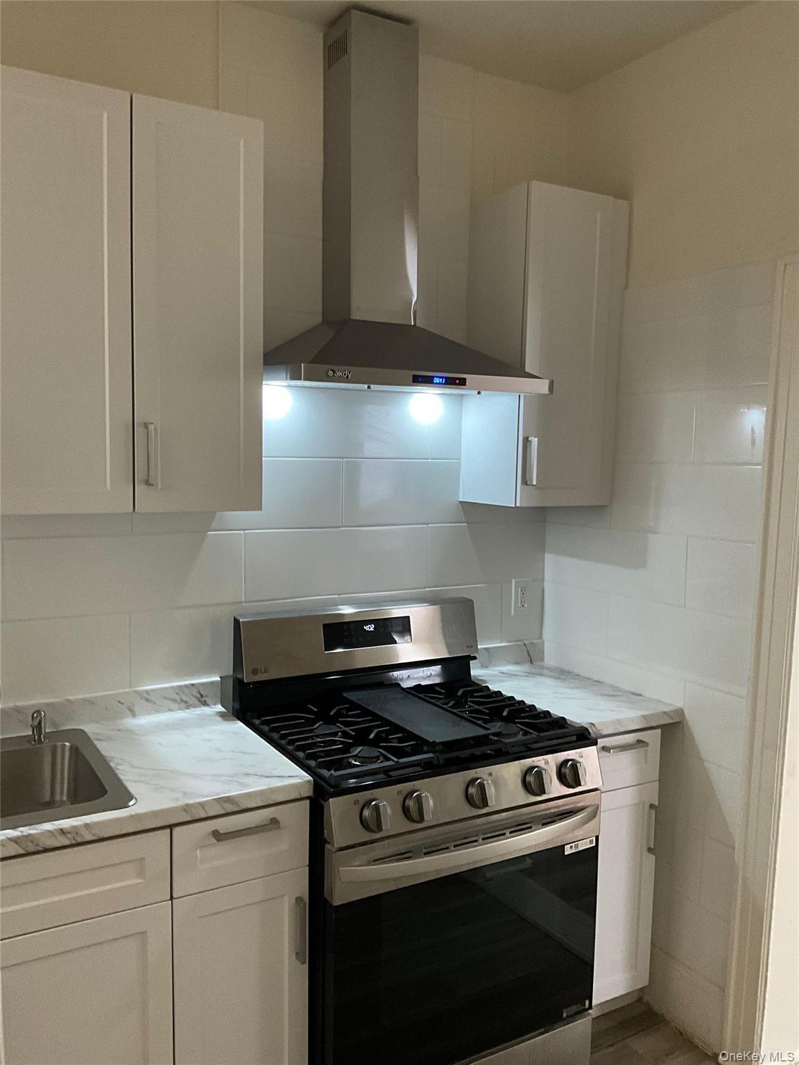 Single Family Murdock  Bronx, NY 10466, MLS-912020-9