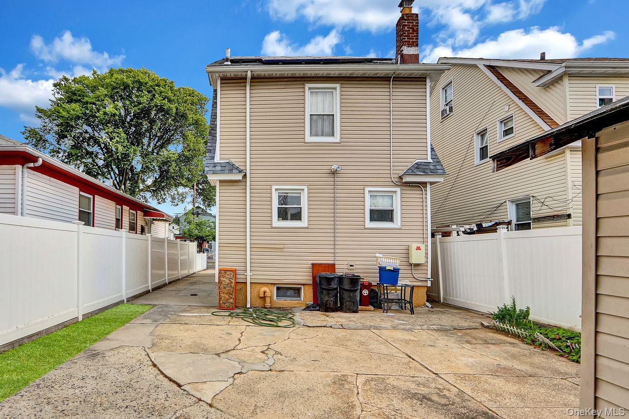 Single Family Nellis  Queens, NY 11413, MLS-912051-23