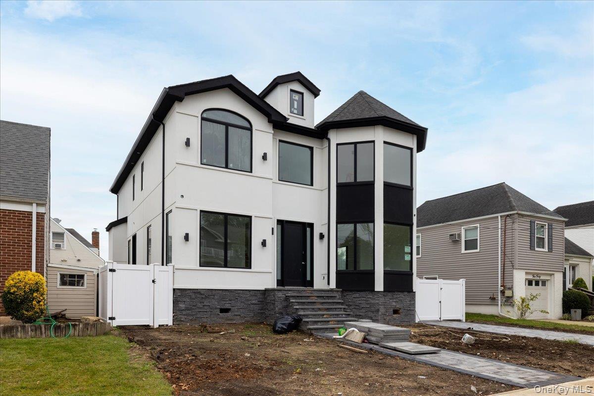 Single Family Arlington Nassau County, NY 11516, MLS-912119-2