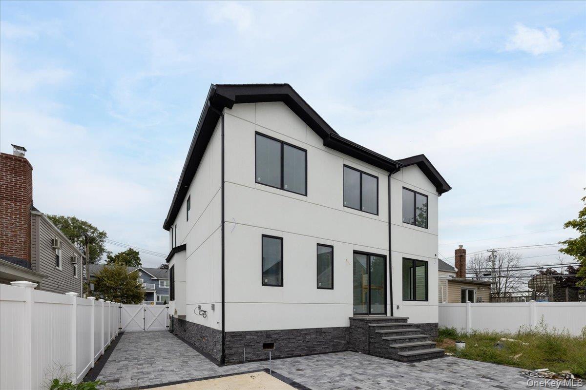 Single Family Arlington Nassau County, NY 11516, MLS-912119-4