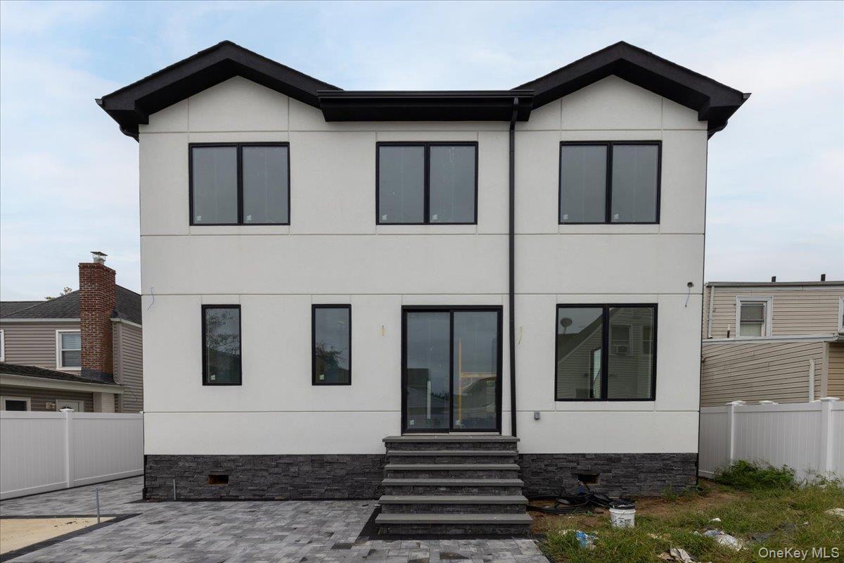 Single Family Arlington Nassau County, NY 11516, MLS-912119-5