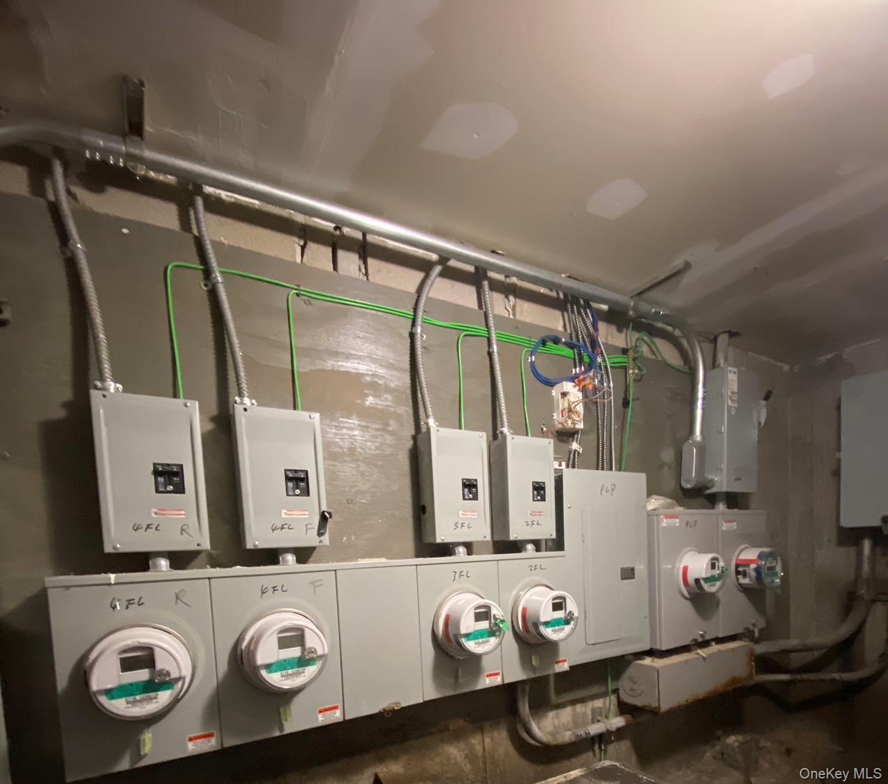 Single Family Corona Queens, NY 11373, MLS-912149-22