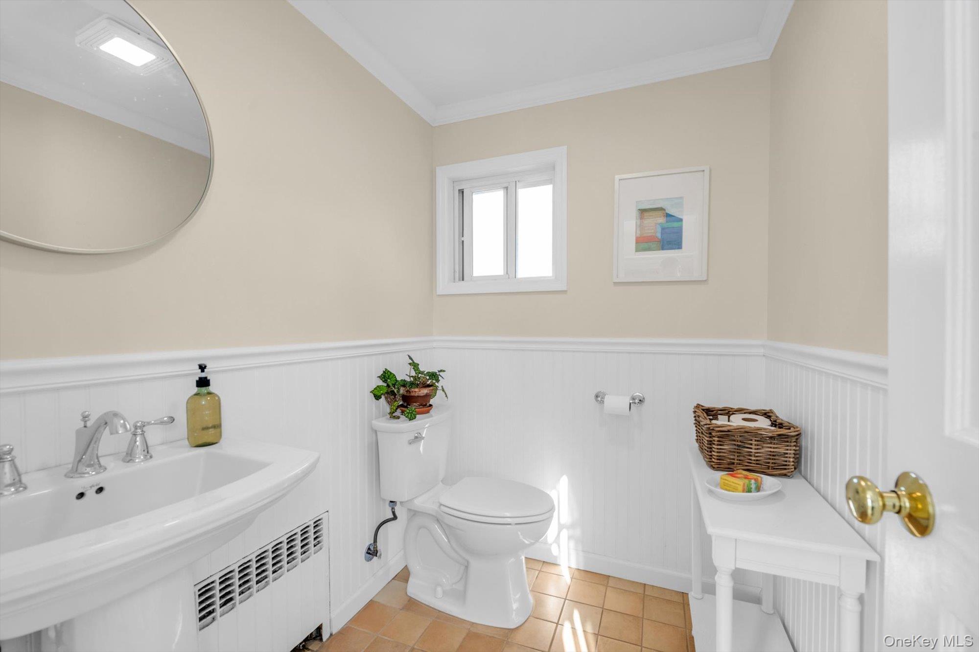 Single Family Smull Nassau County, NY 11050, MLS-912167-24