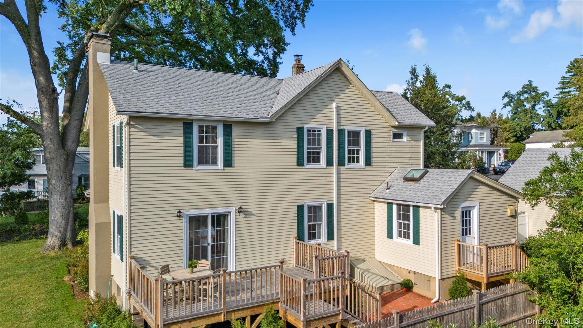 Single Family Smull Nassau County, NY 11050, MLS-912167-28