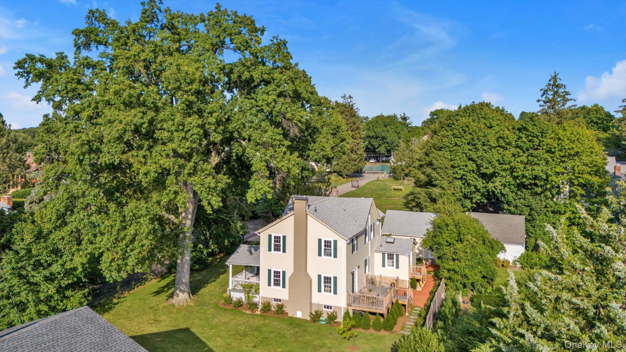 Single Family Smull Nassau County, NY 11050, MLS-912167-30