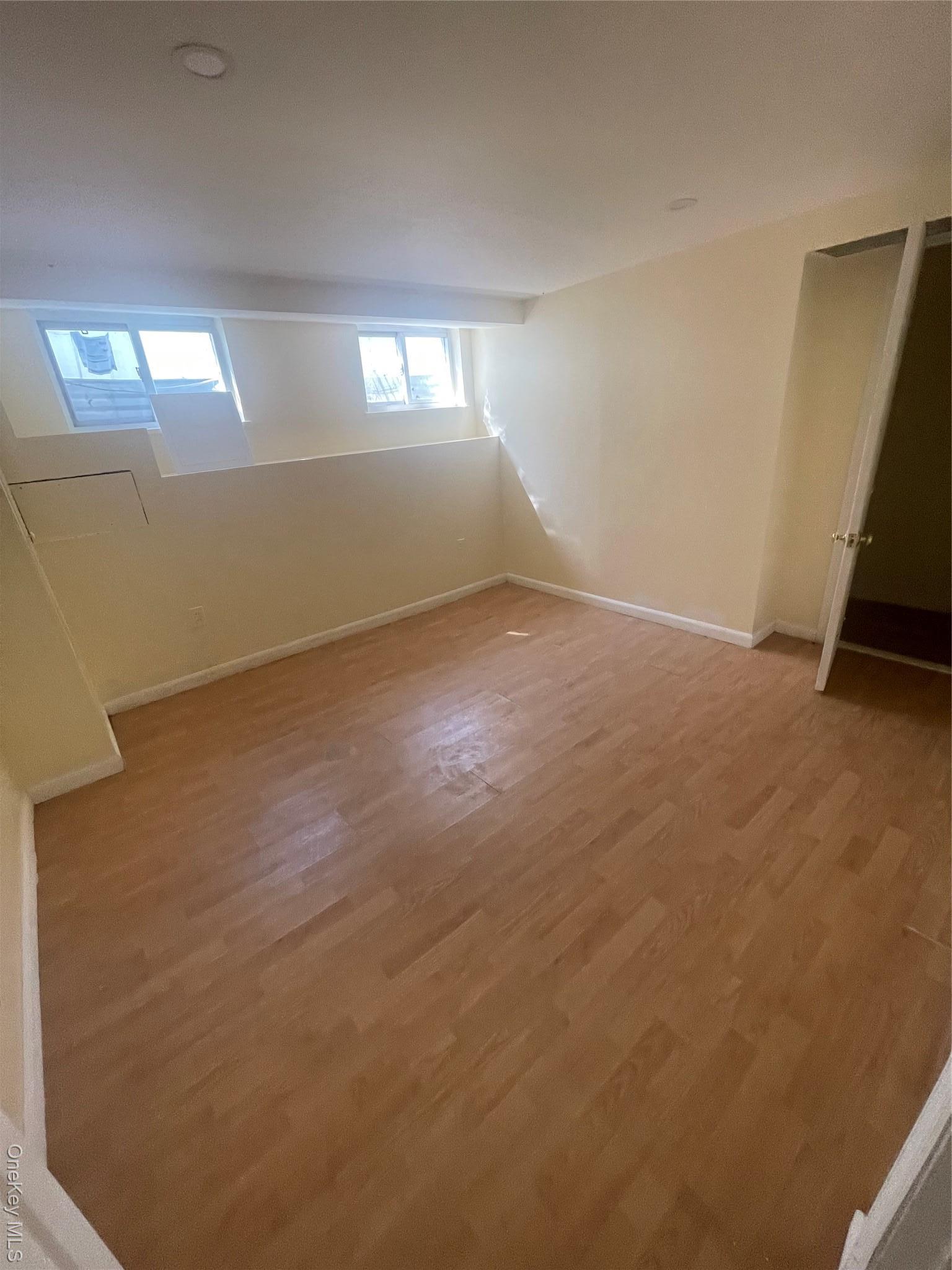 Single Family 37th  Suffolk County, NY 11757, MLS-912168-16