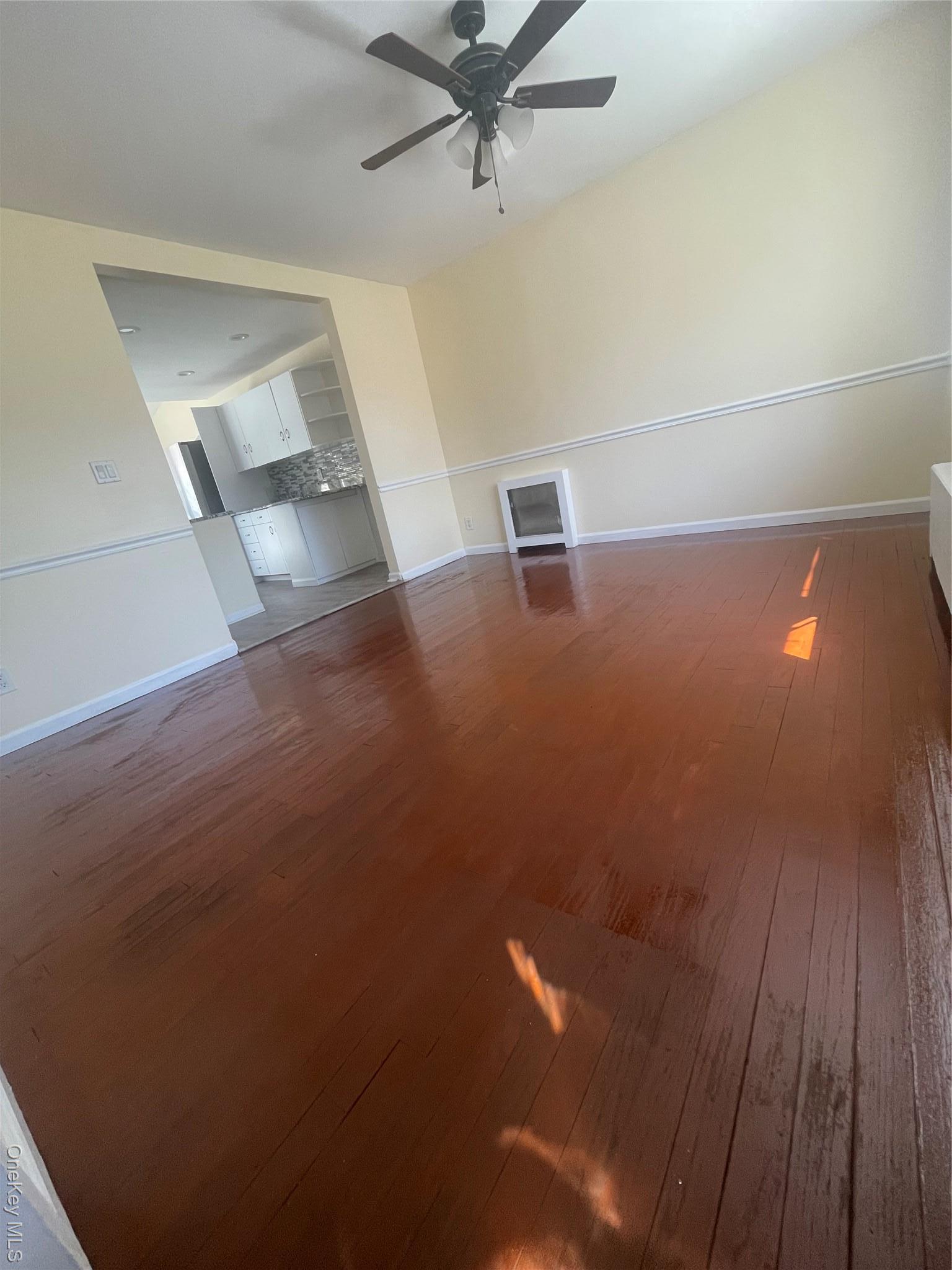 Single Family 37th  Suffolk County, NY 11757, MLS-912168-2