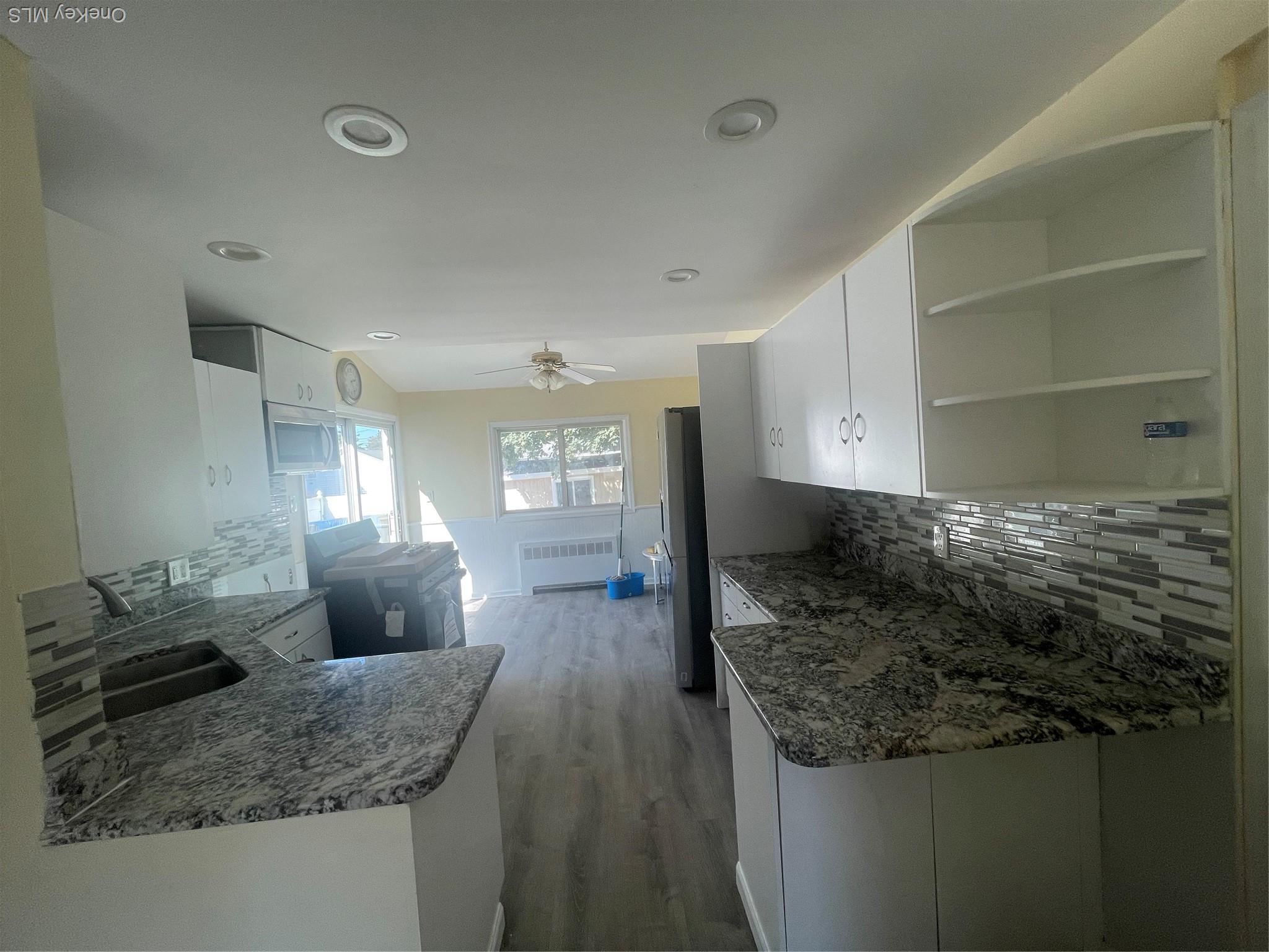 Single Family 37th  Suffolk County, NY 11757, MLS-912168-3