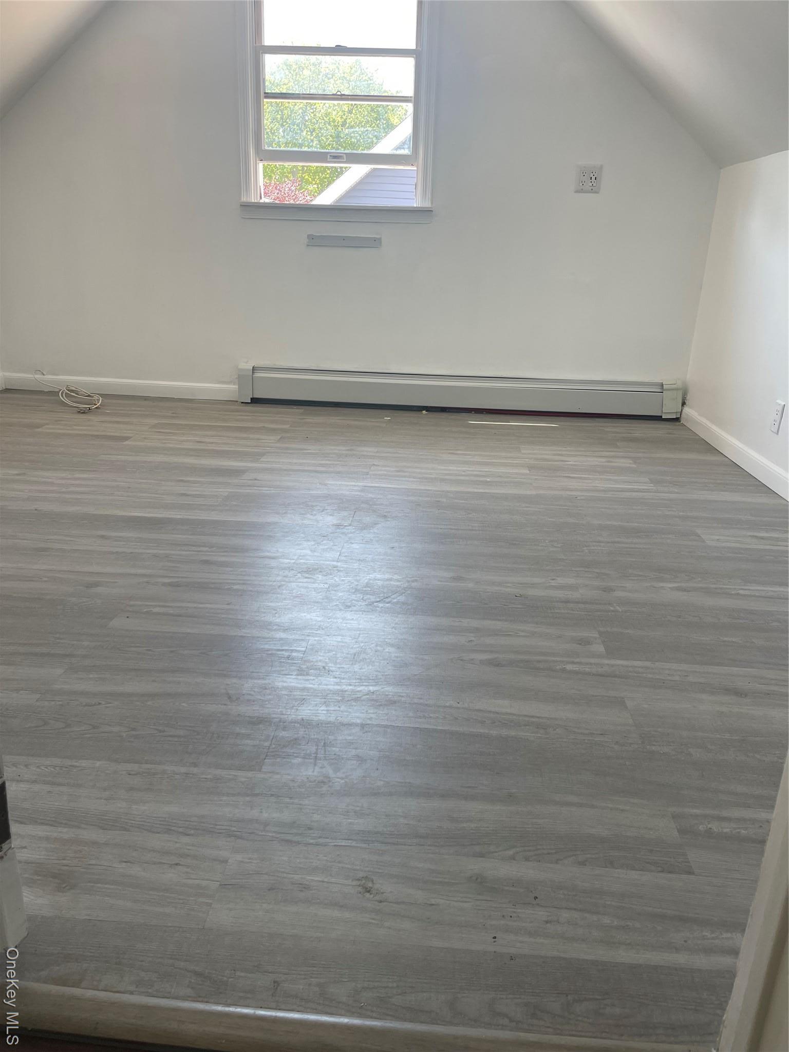 Single Family 37th  Suffolk County, NY 11757, MLS-912168-8