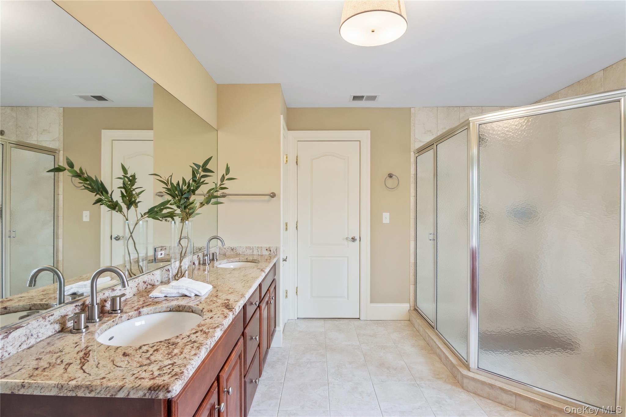 Single Family Rolling Meadow Suffolk County, NY 11768, MLS-912170-24