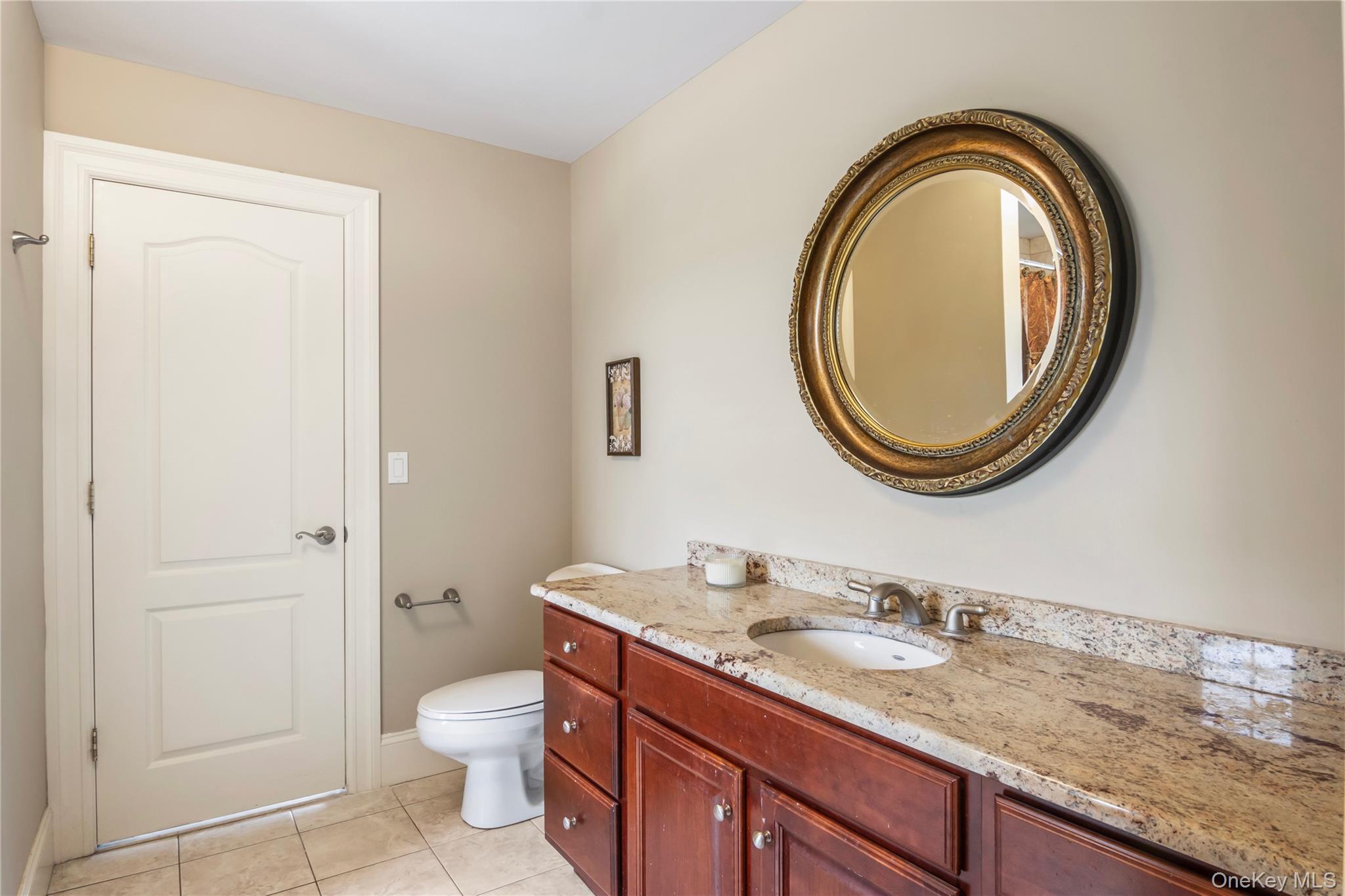 Single Family Rolling Meadow Suffolk County, NY 11768, MLS-912170-27