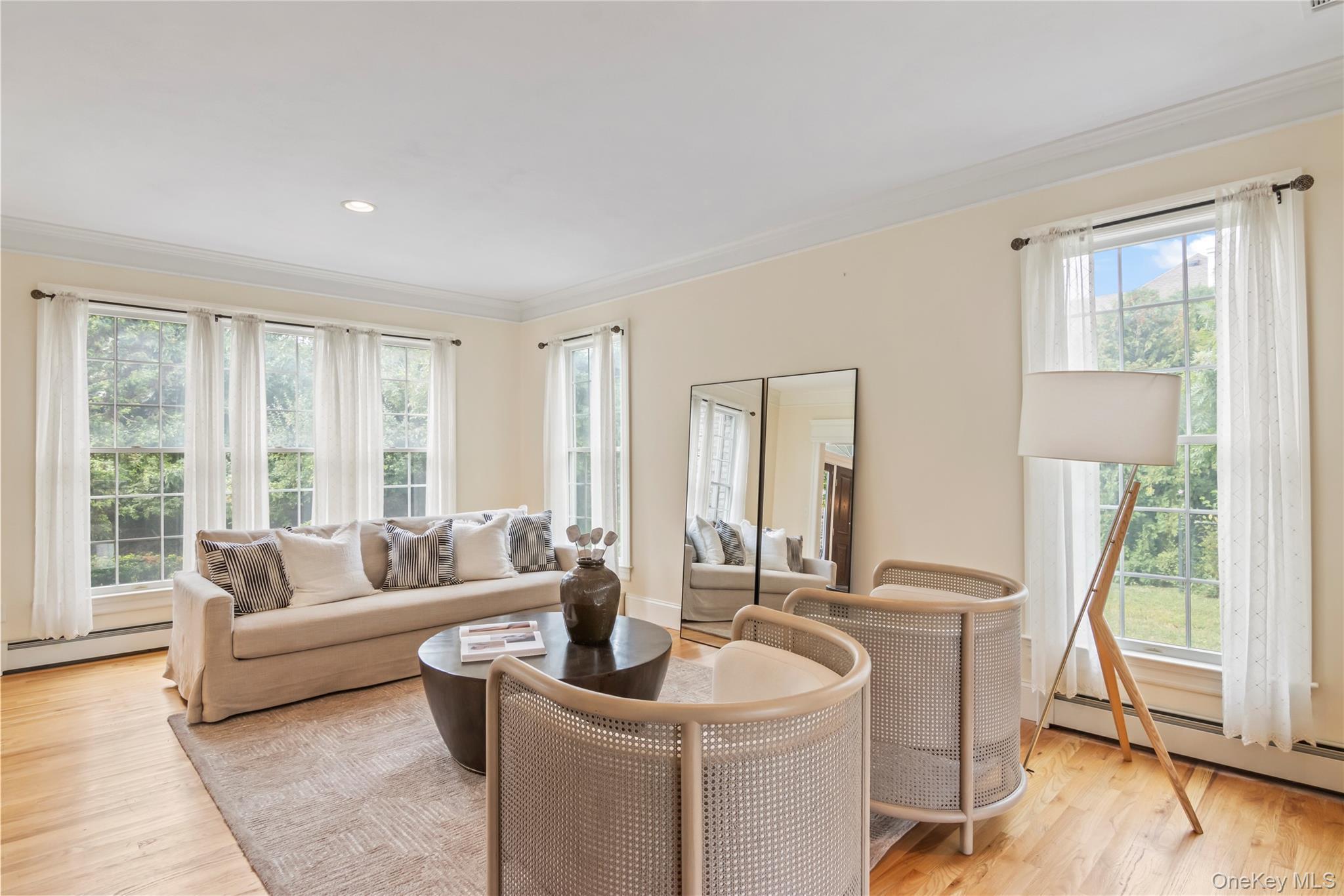 Single Family Rolling Meadow Suffolk County, NY 11768, MLS-912170-8