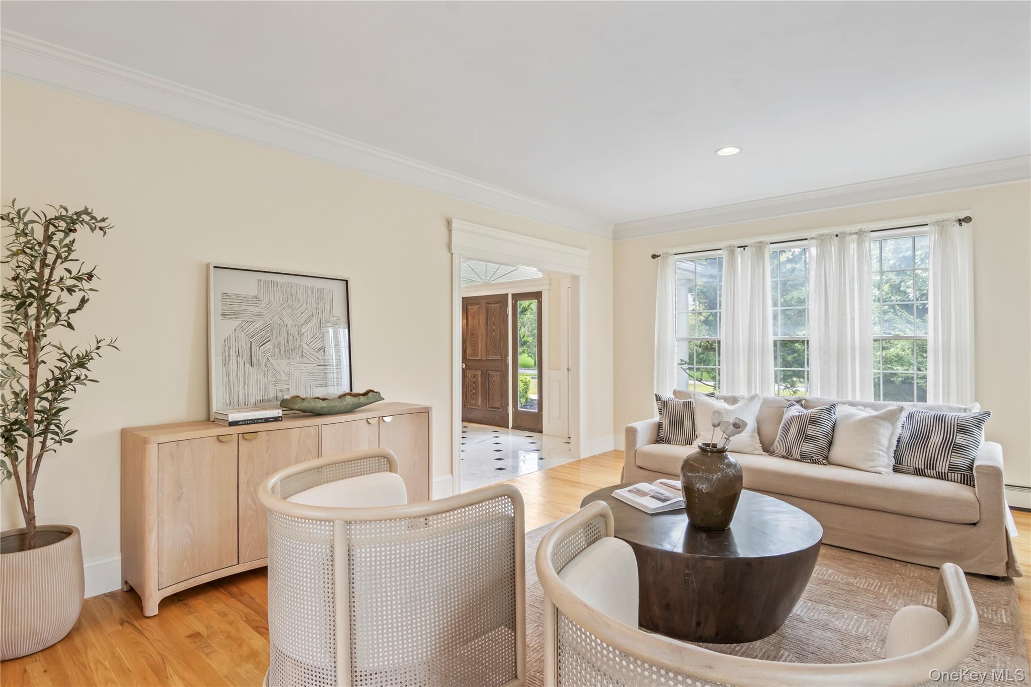 Single Family Rolling Meadow Suffolk County, NY 11768, MLS-912170-9