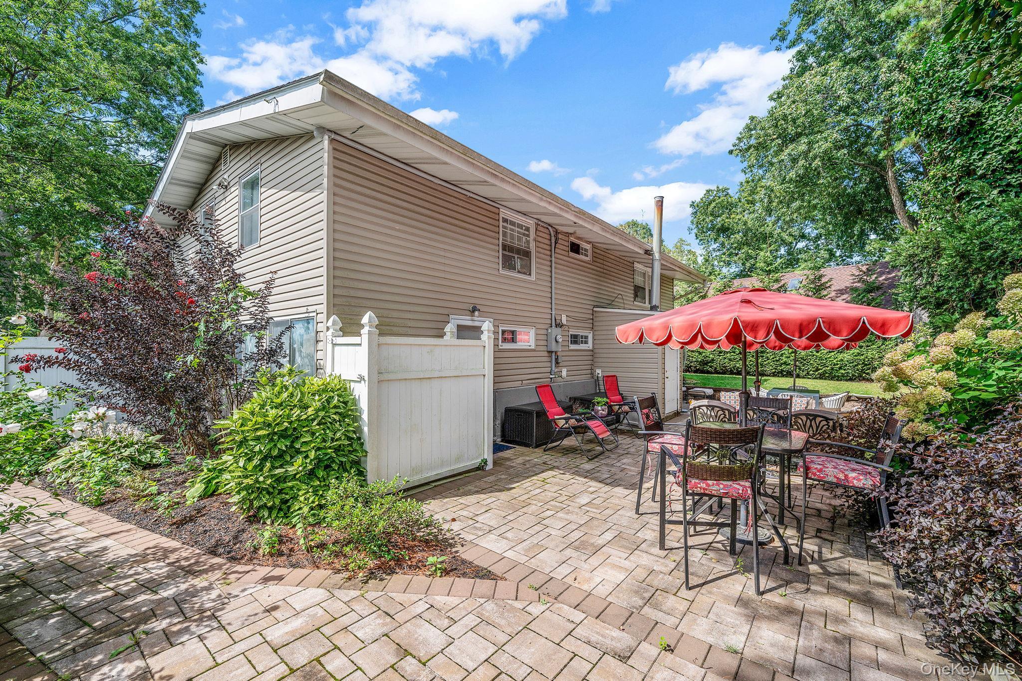 Single Family Split Cedar  Suffolk County, NY 11749, MLS-912173-20