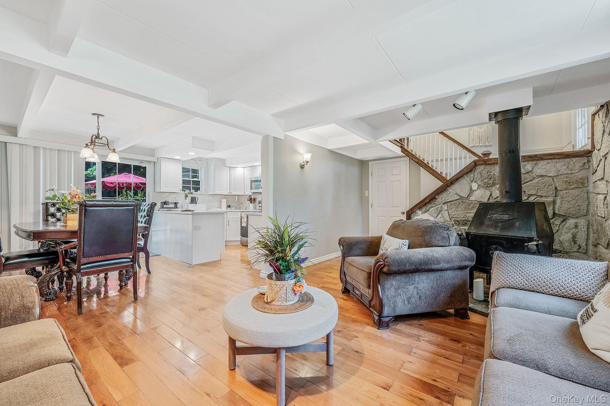 Single Family Split Cedar  Suffolk County, NY 11749, MLS-912173-3