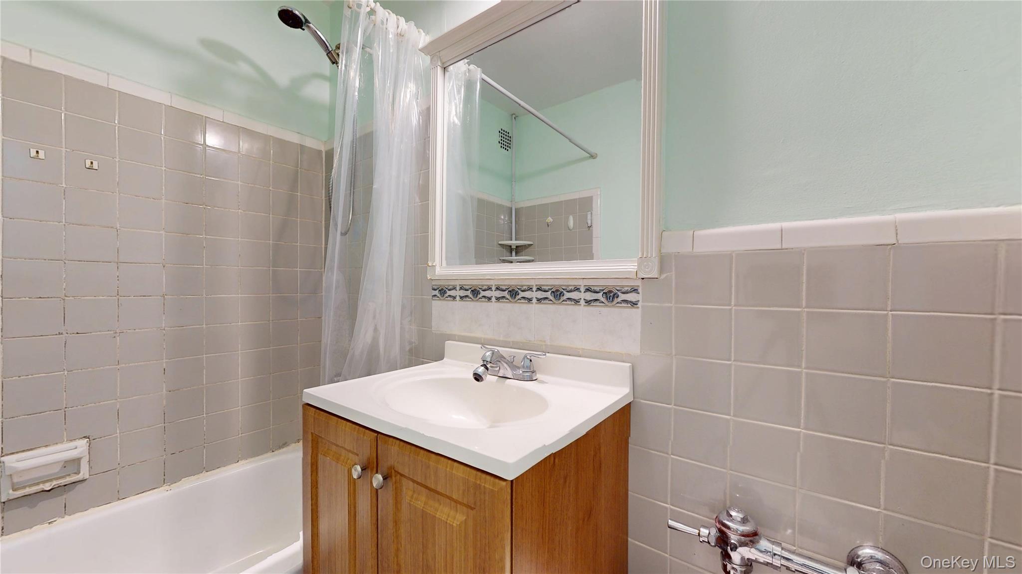 Coop 60th Queens, NY 11368, MLS-912174-16