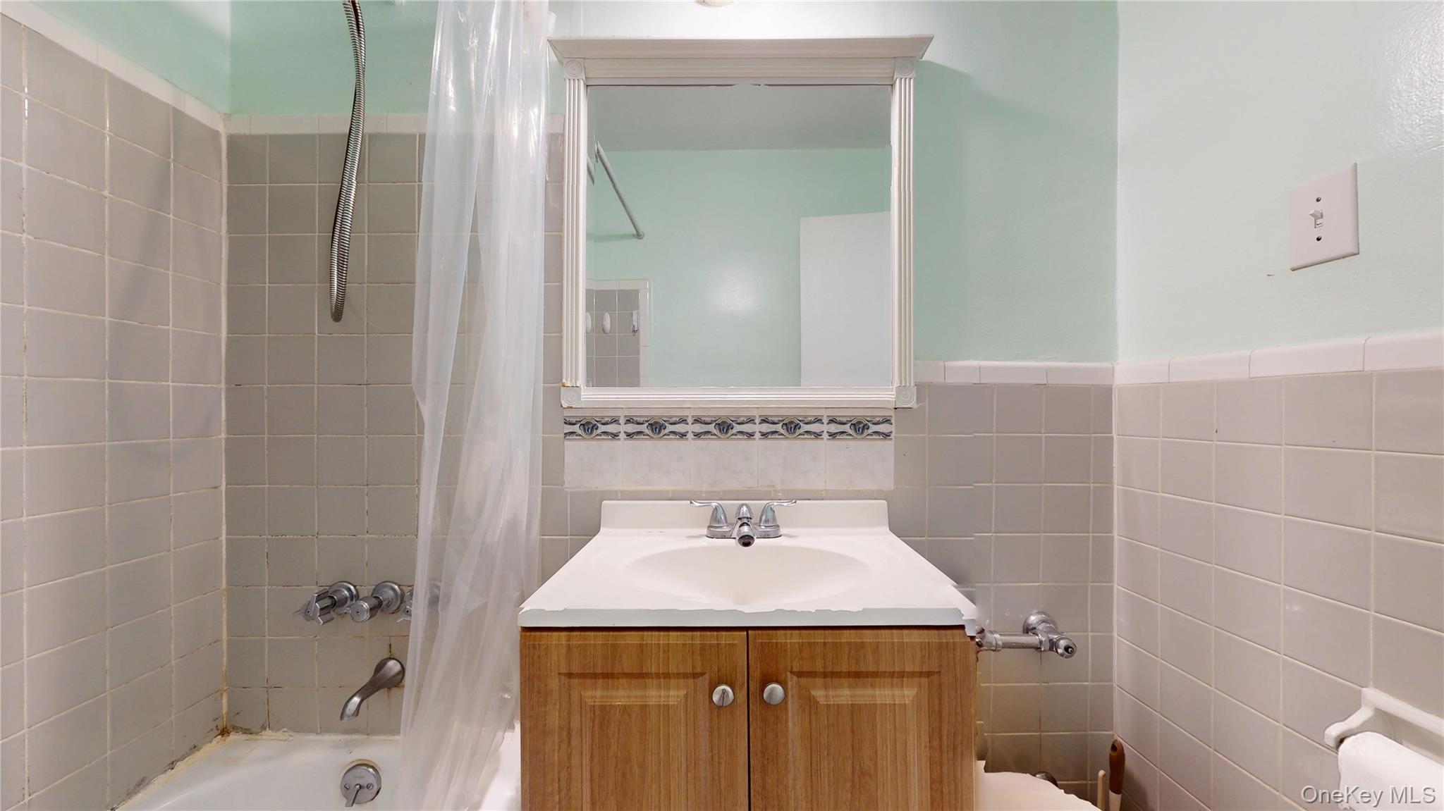 Coop 60th Queens, NY 11368, MLS-912174-17