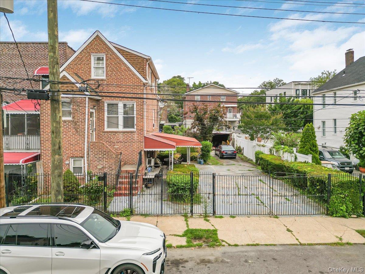 Single Family Wilder  Bronx, NY 10466, MLS-912181-2
