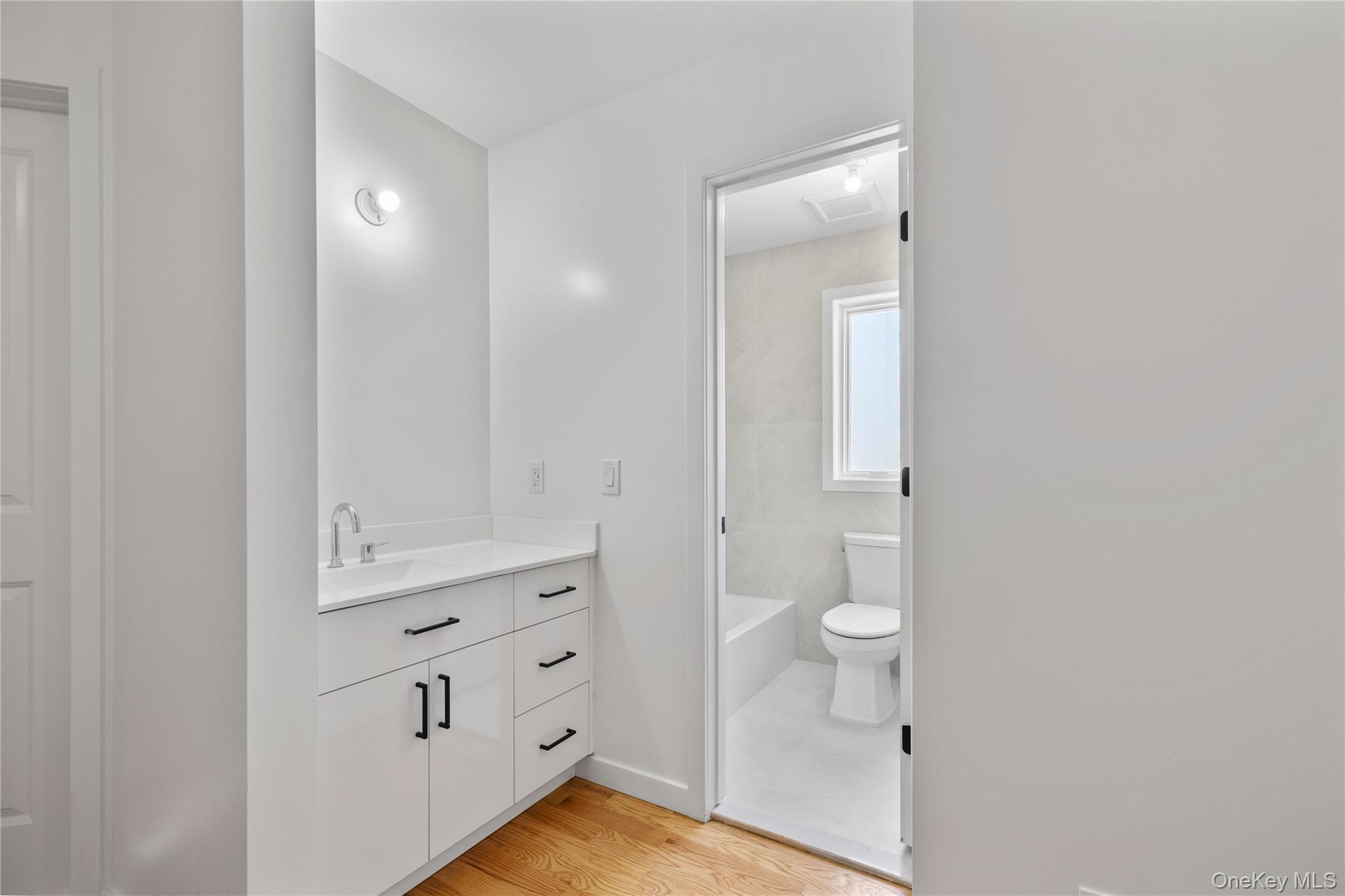 Condo Old Nyack  Rockland County, NY 10977, MLS-912248-35