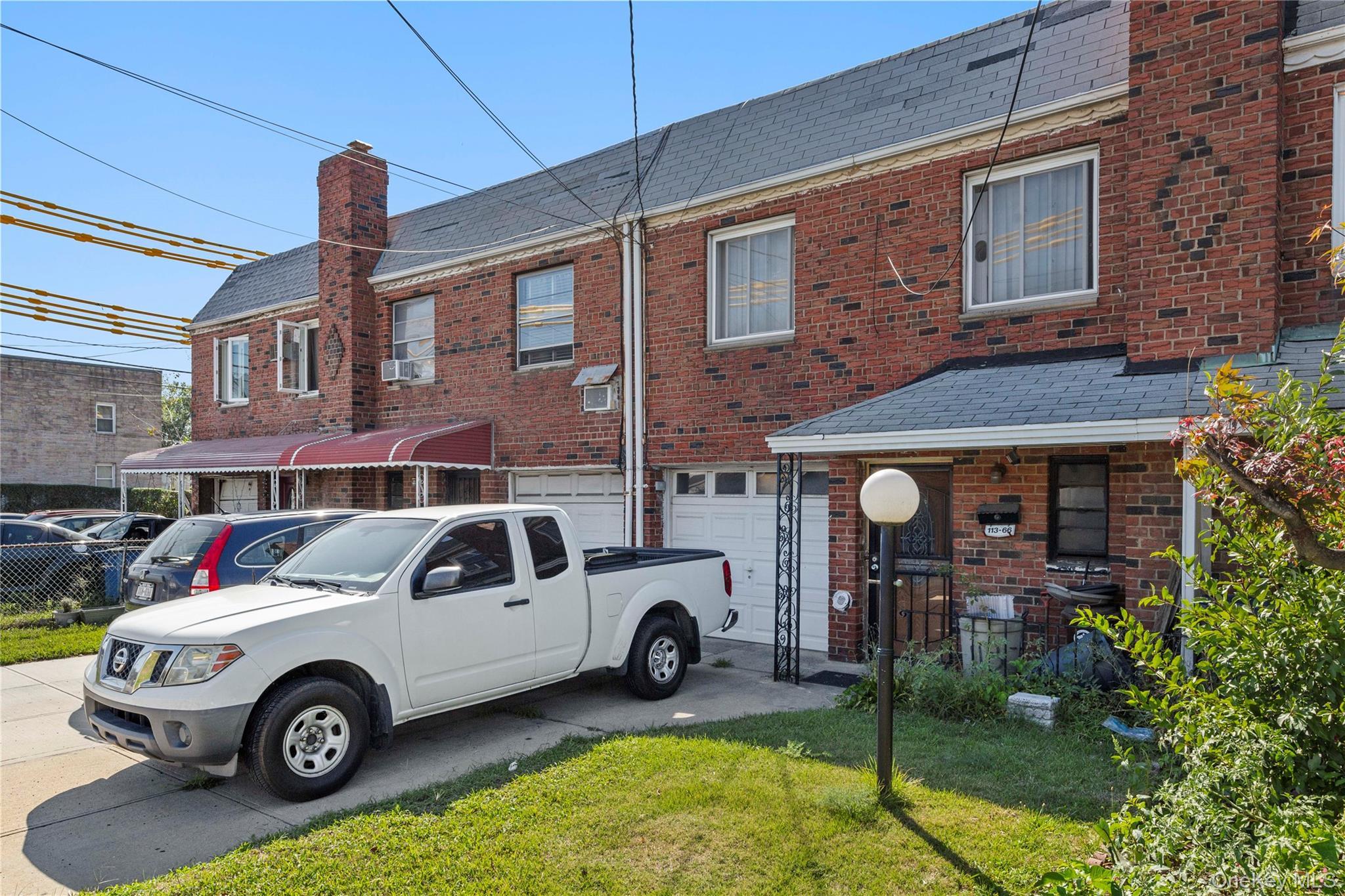 Single Family Springfield Blvd  Queens, NY 11426, MLS-912249-2