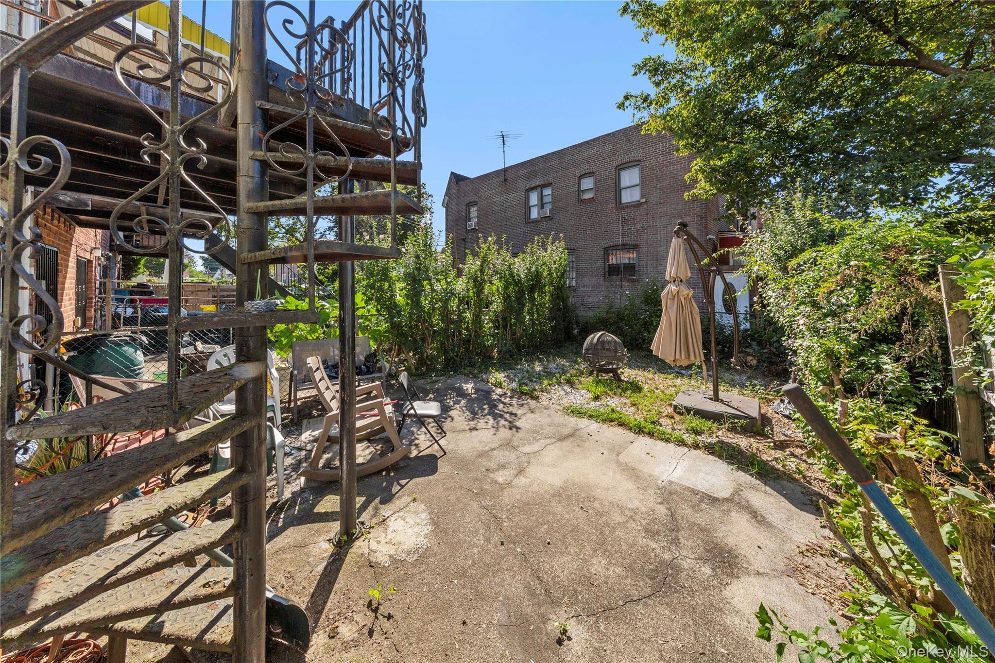 Single Family Springfield Blvd  Queens, NY 11426, MLS-912249-3