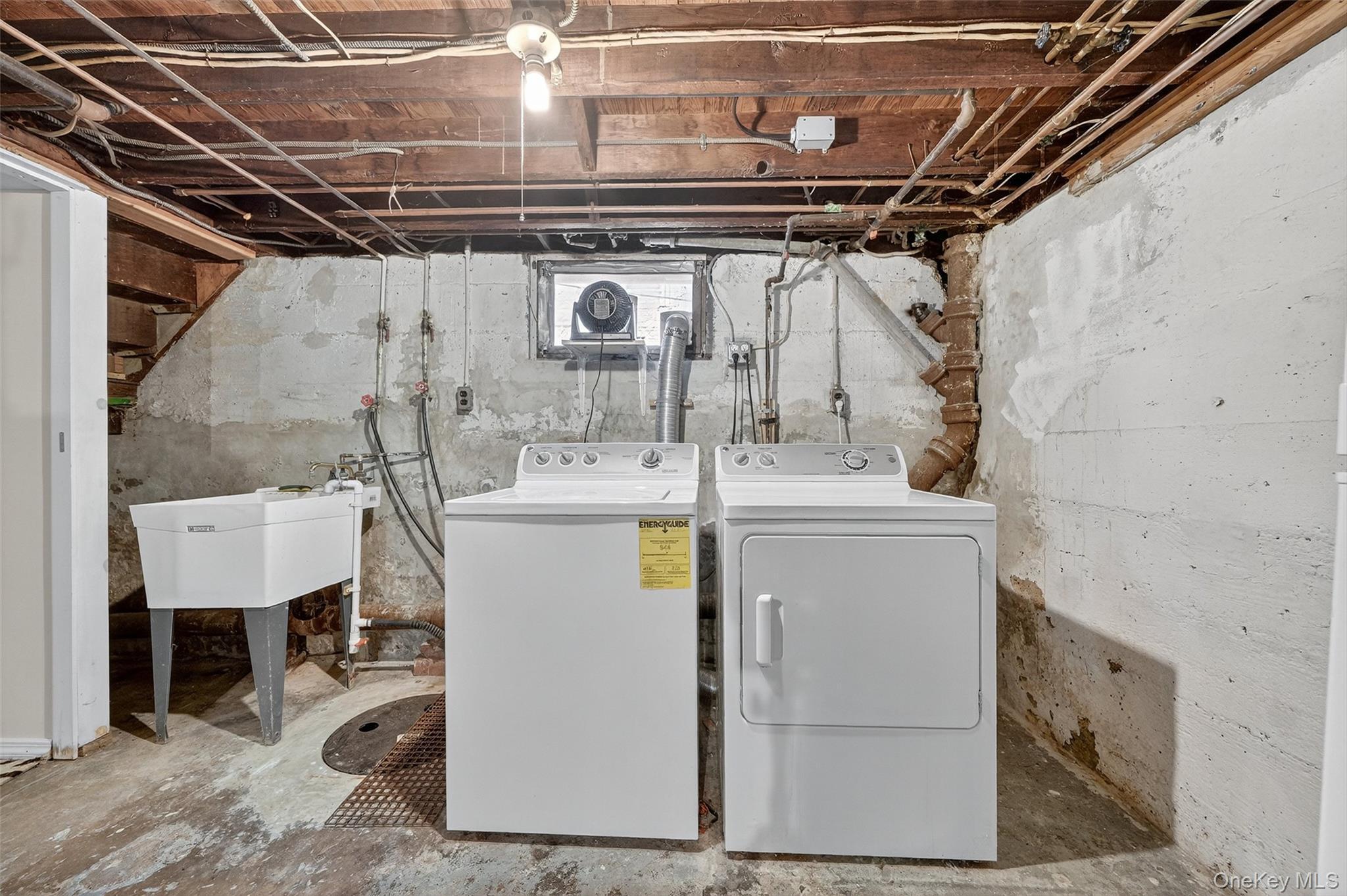 Single Family Rockland Rockland County, NY 10901, MLS-912298-41