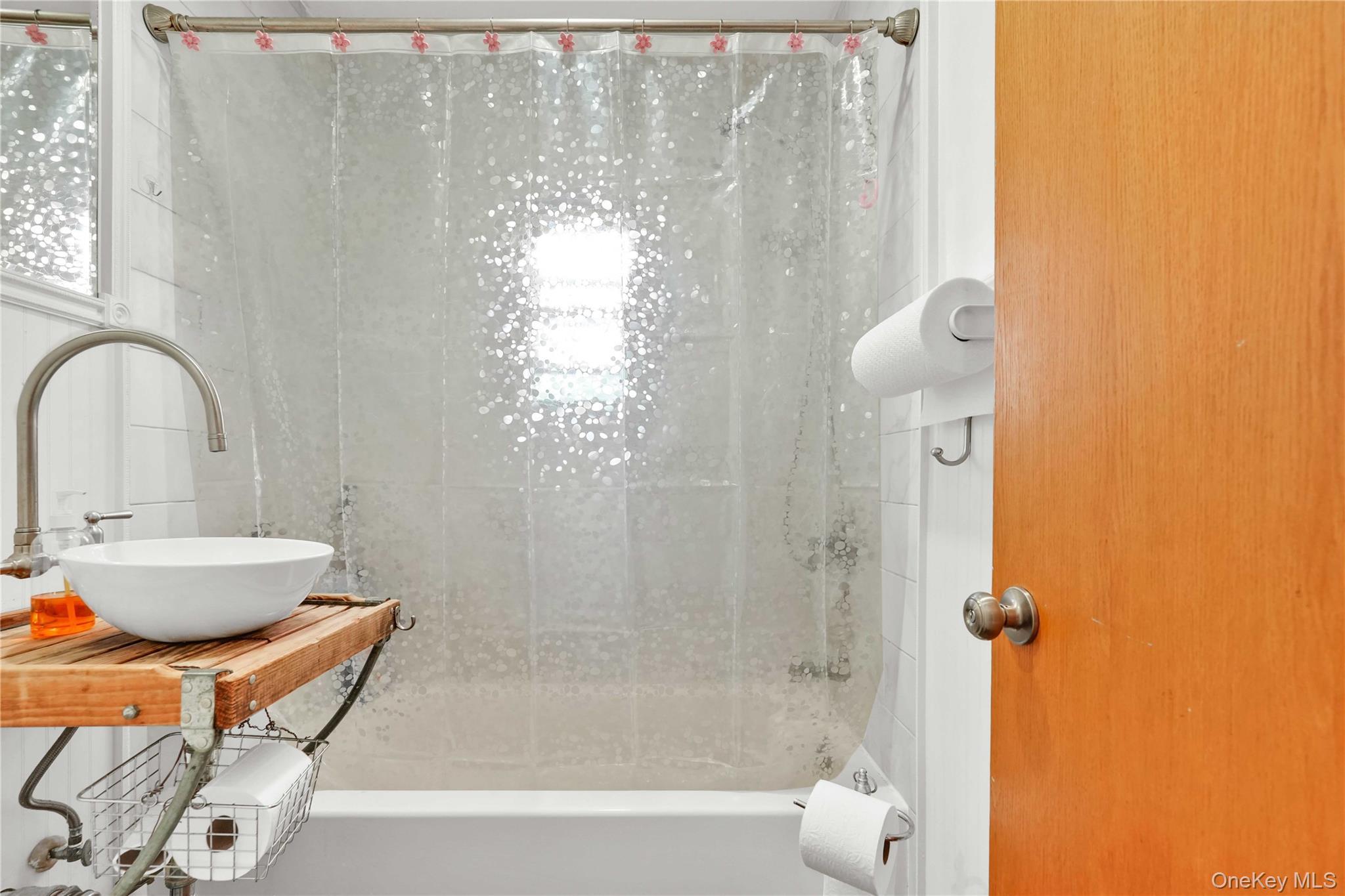 Single Family 38th Queens, NY 11105, MLS-912303-10