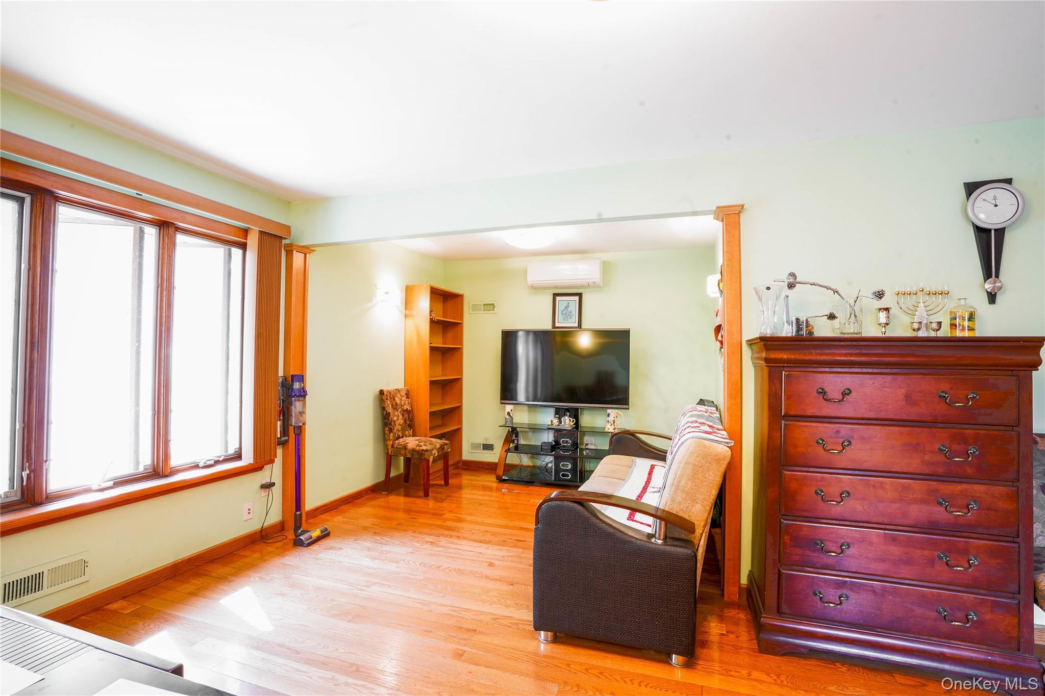 Single Family Royce  Brooklyn, NY 11234, MLS-912322-10