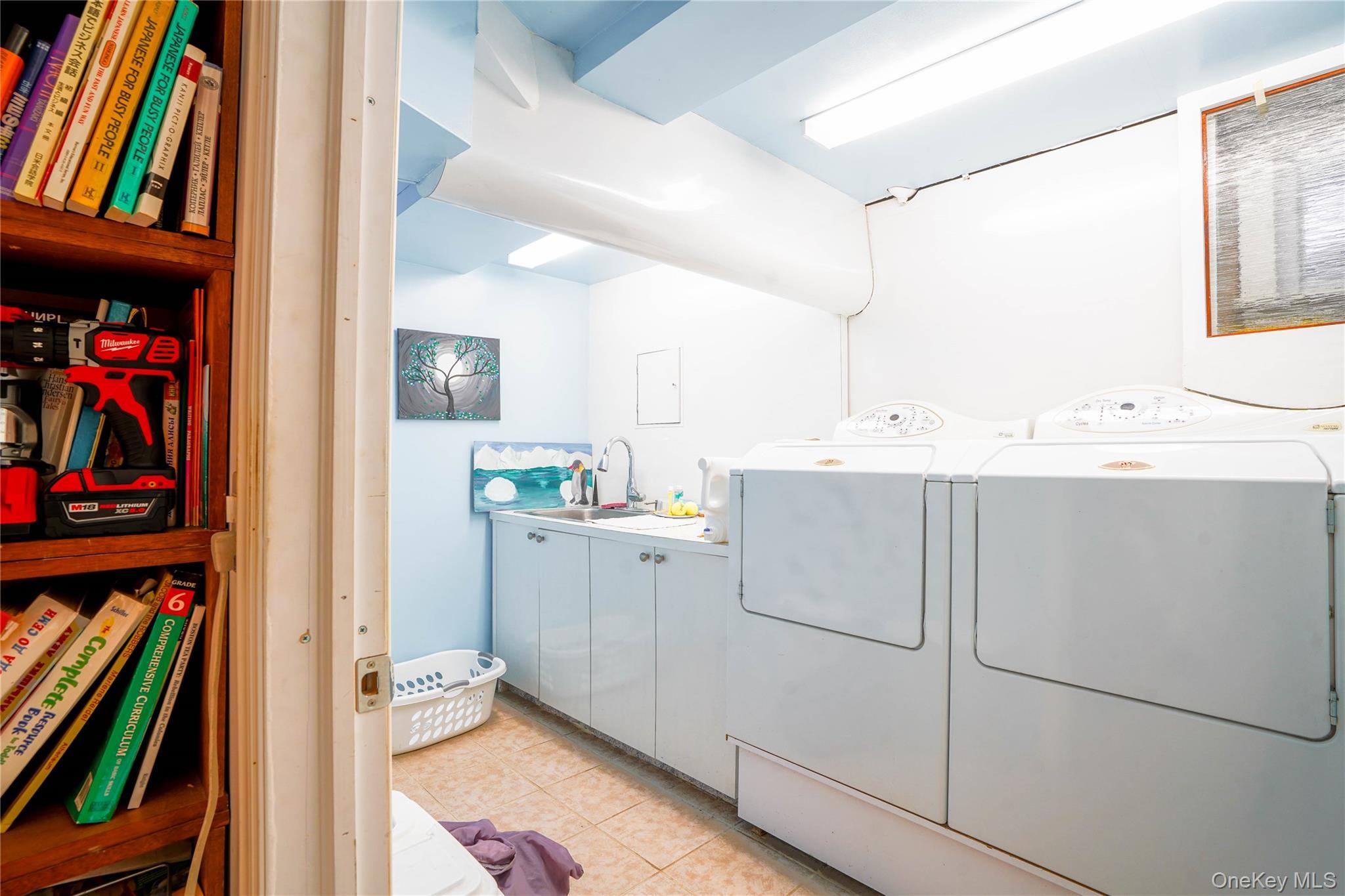 Single Family Royce  Brooklyn, NY 11234, MLS-912322-33