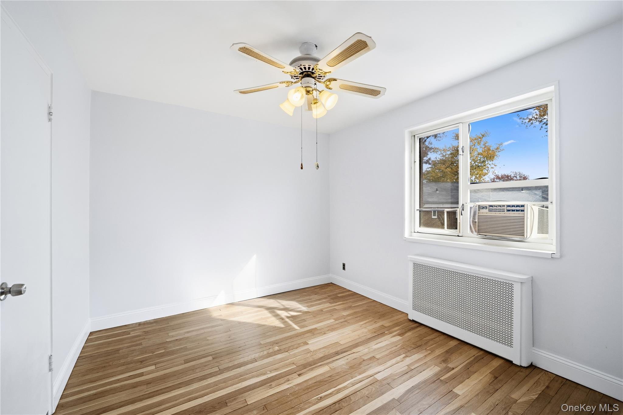 Coop Stronghurst  Queens, NY 11427, MLS-912340-16