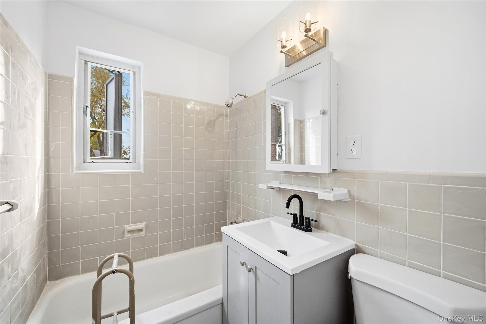 Coop Stronghurst  Queens, NY 11427, MLS-912340-19