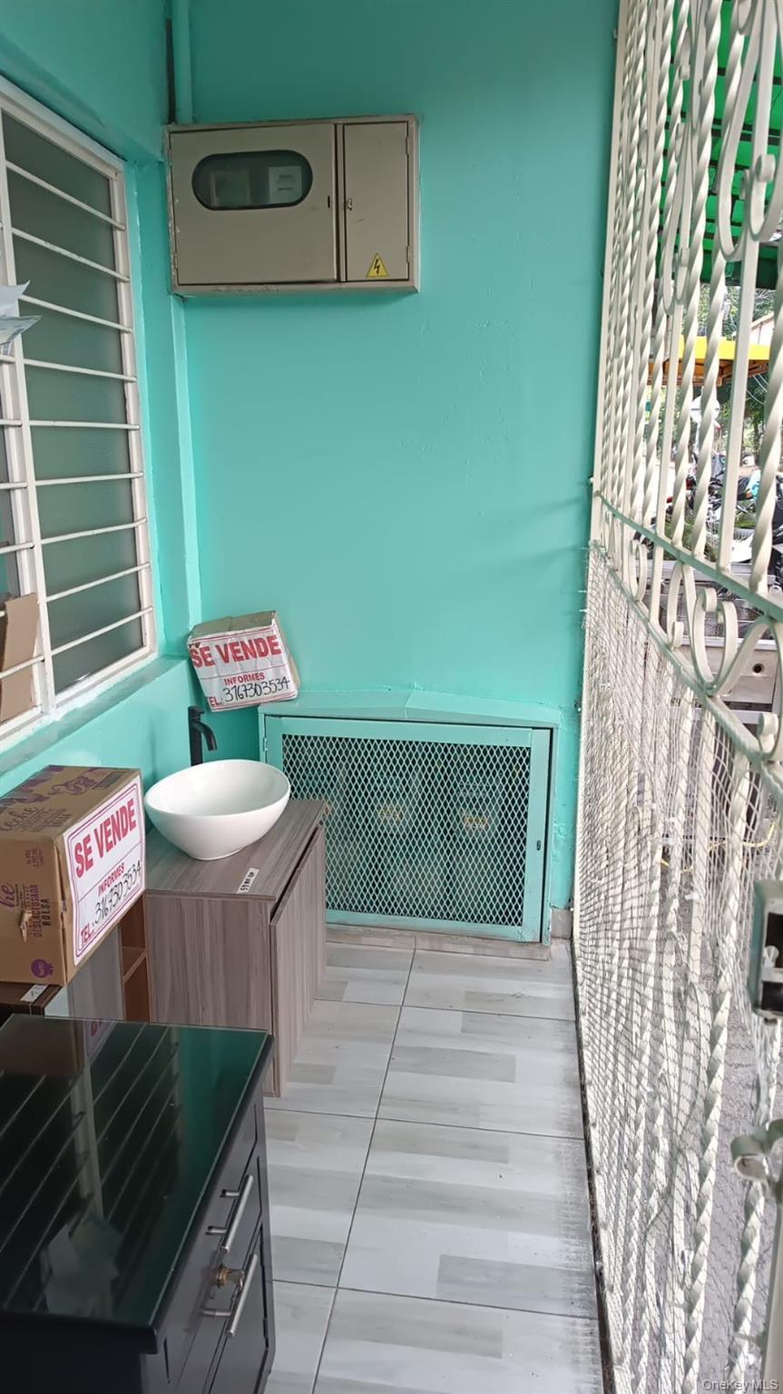 Single Family Cl. 44 # 12-51,  Comuna 8,  Cali,  Valle Del Cauca,   Out Of Area, NY 760041, MLS-912353-3