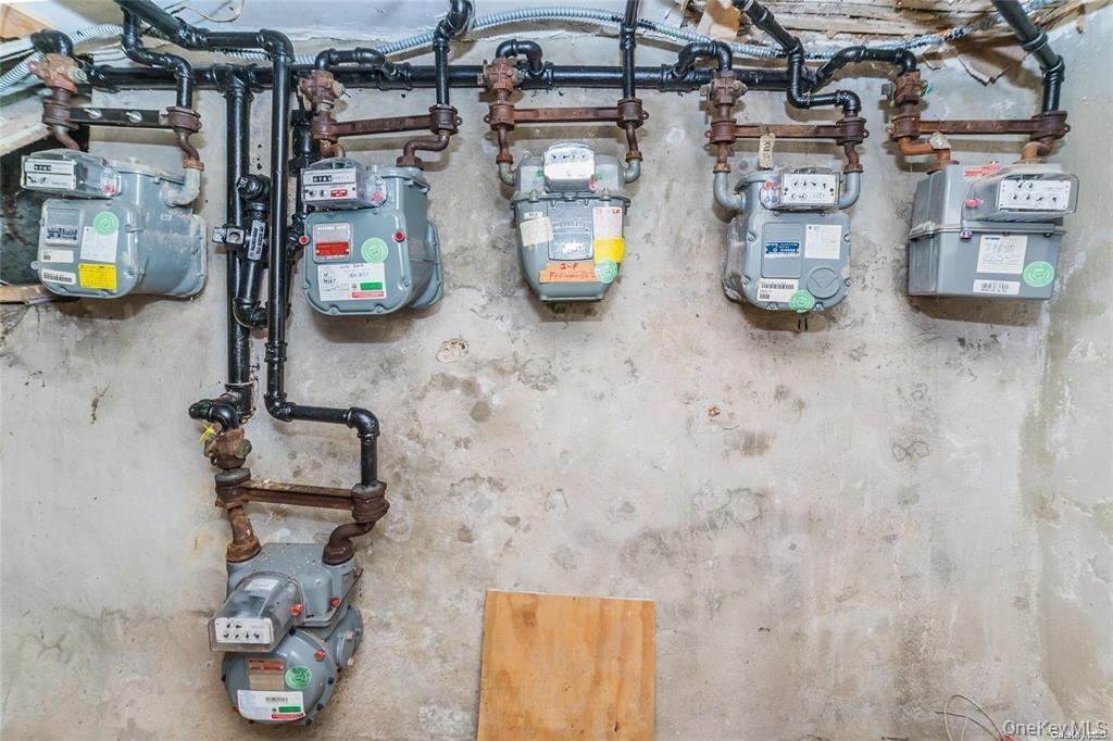 Single Family Fulton Brooklyn, NY 11208, MLS-912408-10