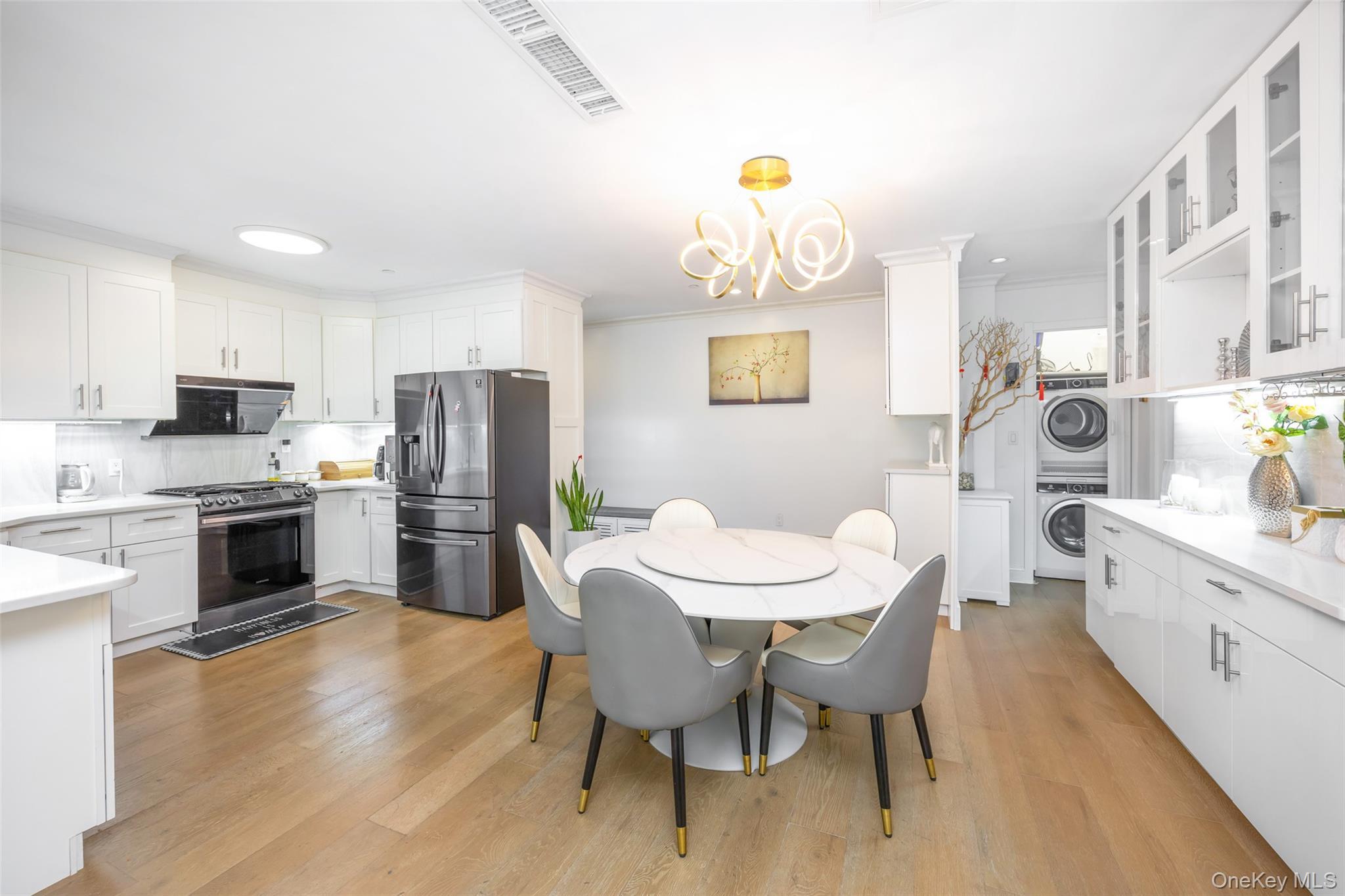 Condo Booth Memorial  Queens, NY 11355, MLS-912428-2