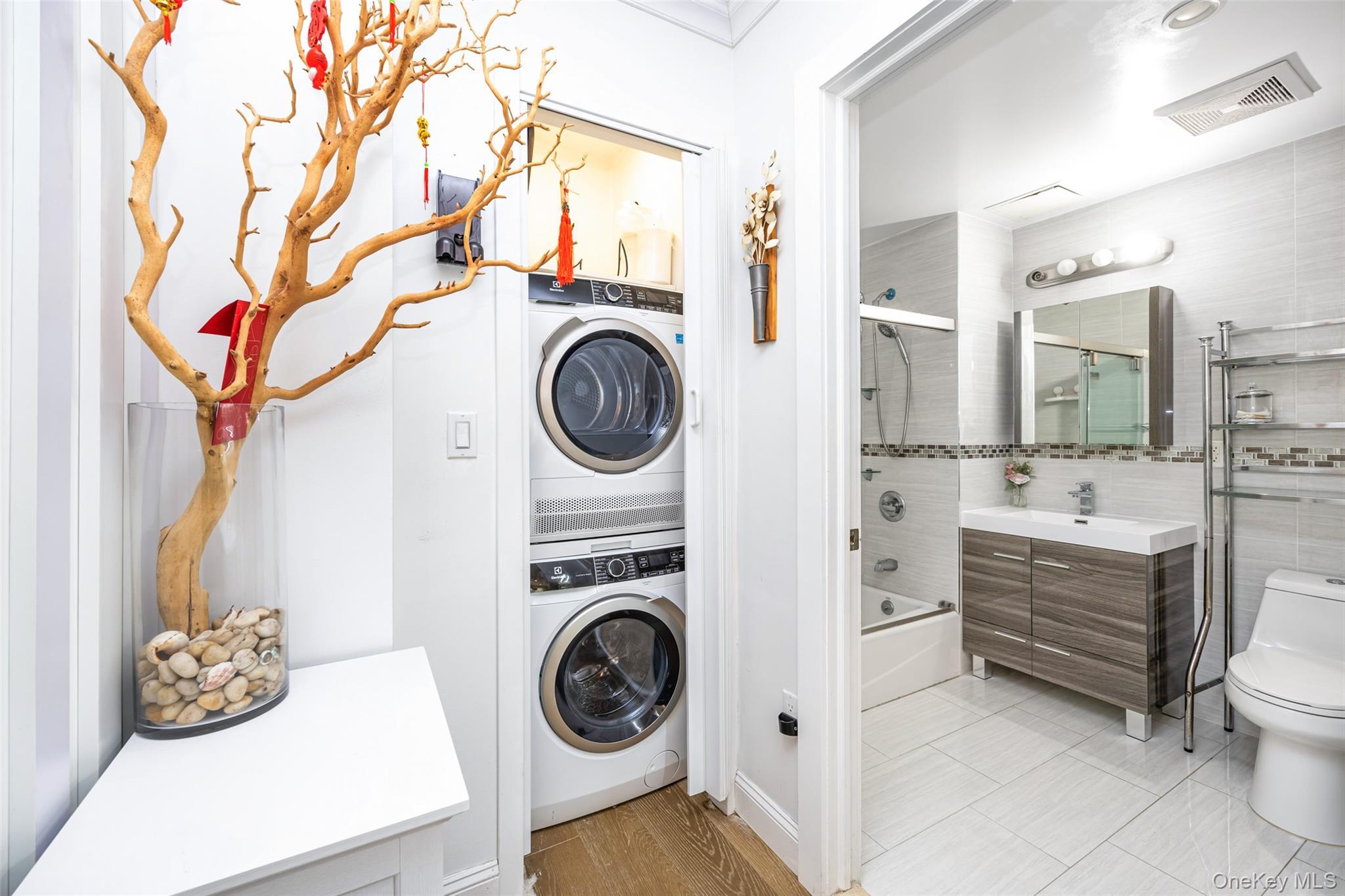 Condo Booth Memorial  Queens, NY 11355, MLS-912428-9