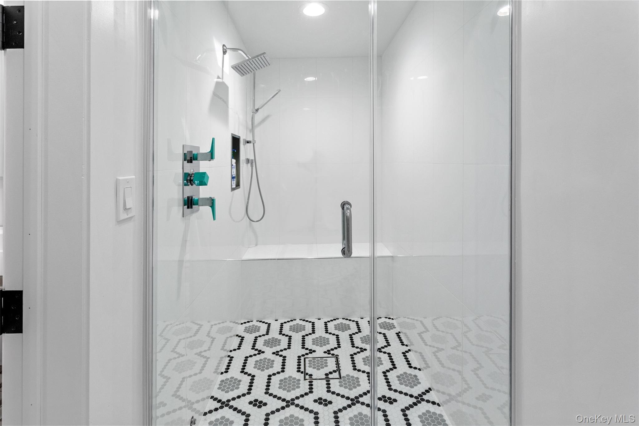 Single Family Osprey Suffolk County, NY 11777, MLS-912454-33