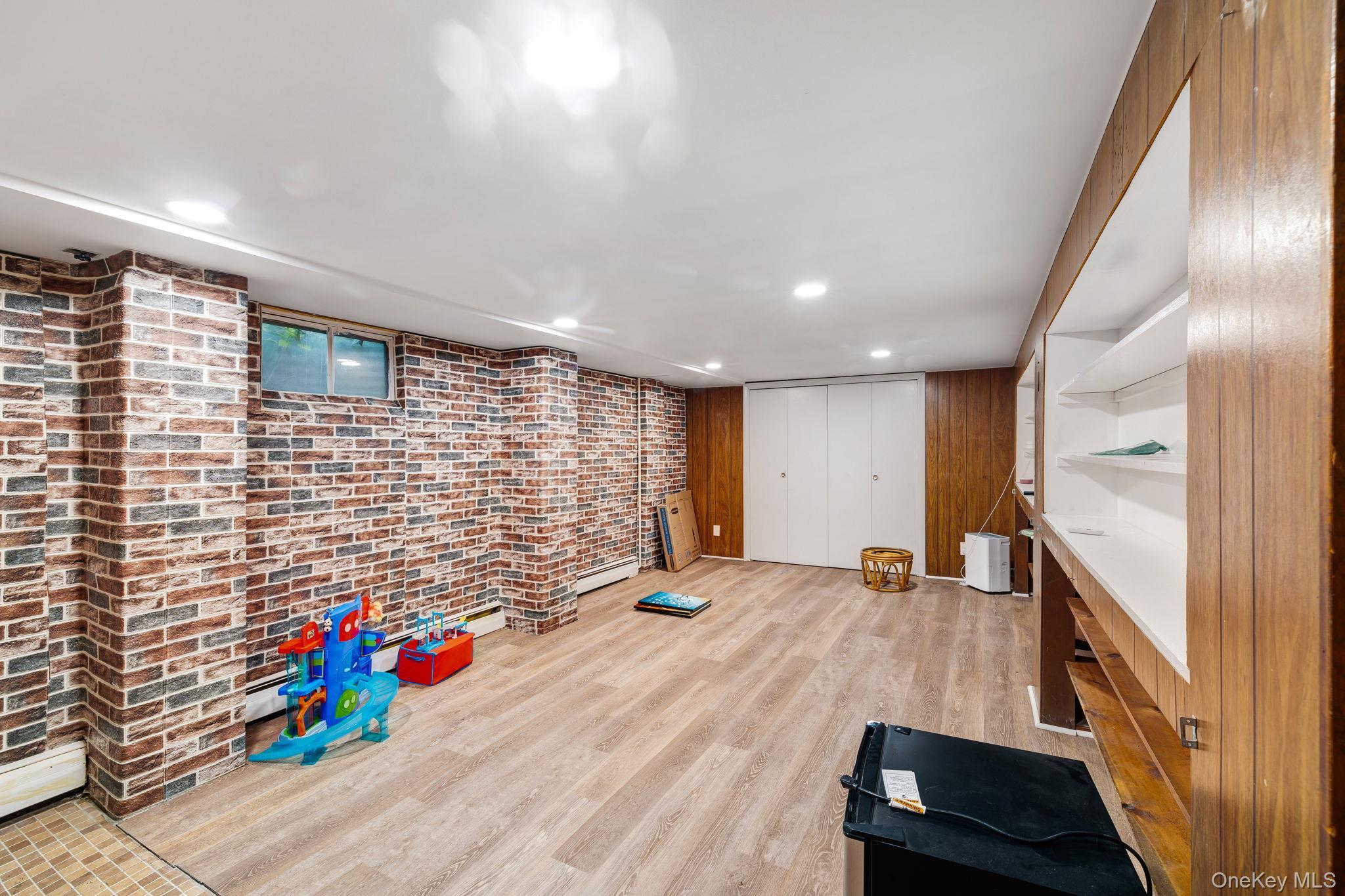 Single Family Timberline  Dutchess County, NY 12603, MLS-912484-32