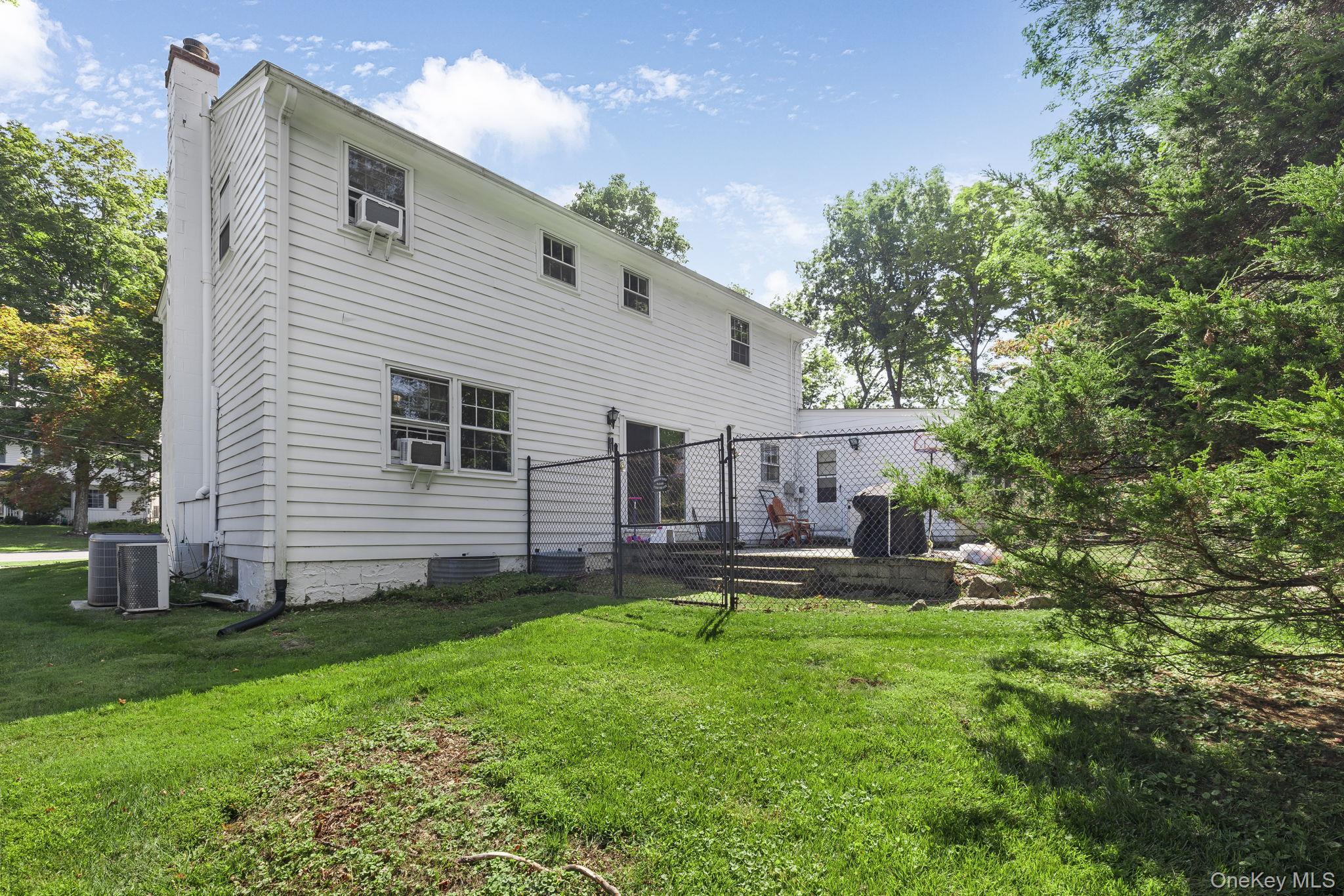 Single Family Timberline  Dutchess County, NY 12603, MLS-912484-35