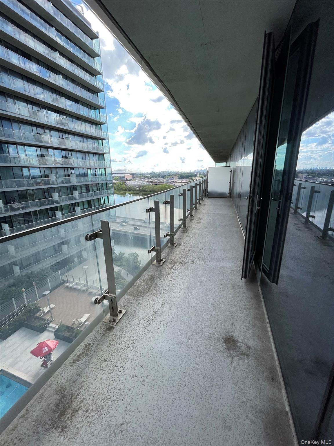 Condo 40th  Queens, NY 11354, MLS-912489-2