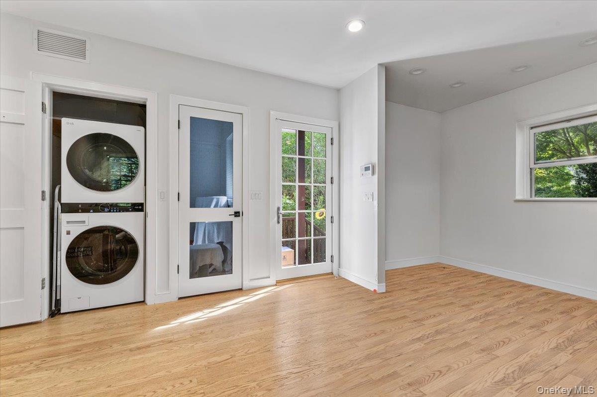 Single Family West Gate Suffolk County, NY 11937, MLS-912521-28