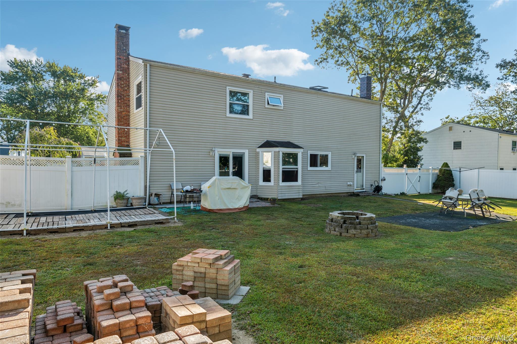 Single Family Parkridge  Suffolk County, NY 11776, MLS-912537-31