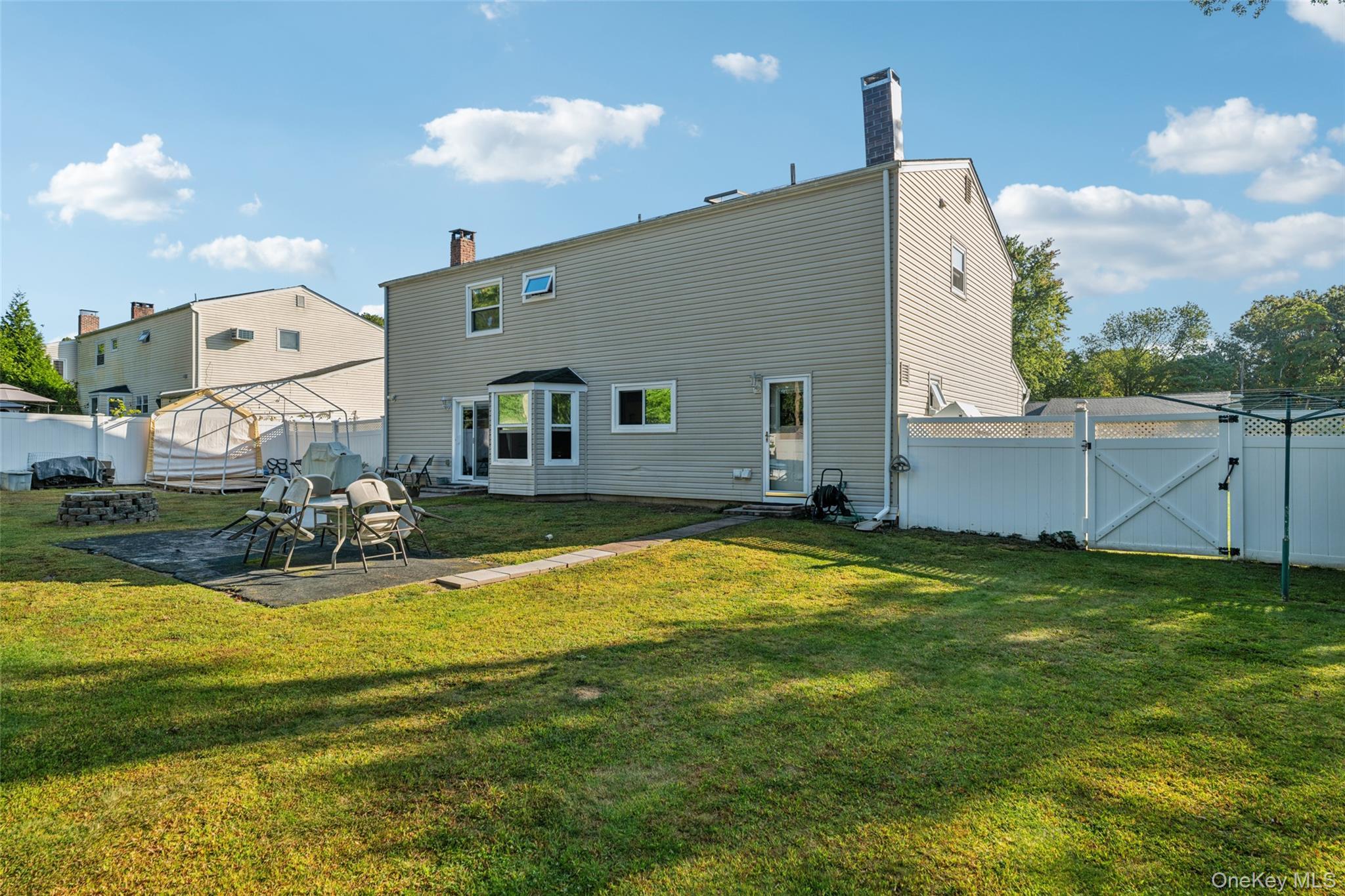 Single Family Parkridge  Suffolk County, NY 11776, MLS-912537-33